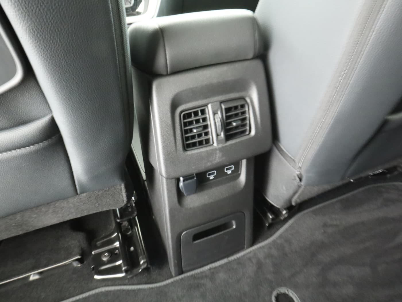 Mercedes-Benz T 180 d PROGRESSIVE Standard Bild 23
