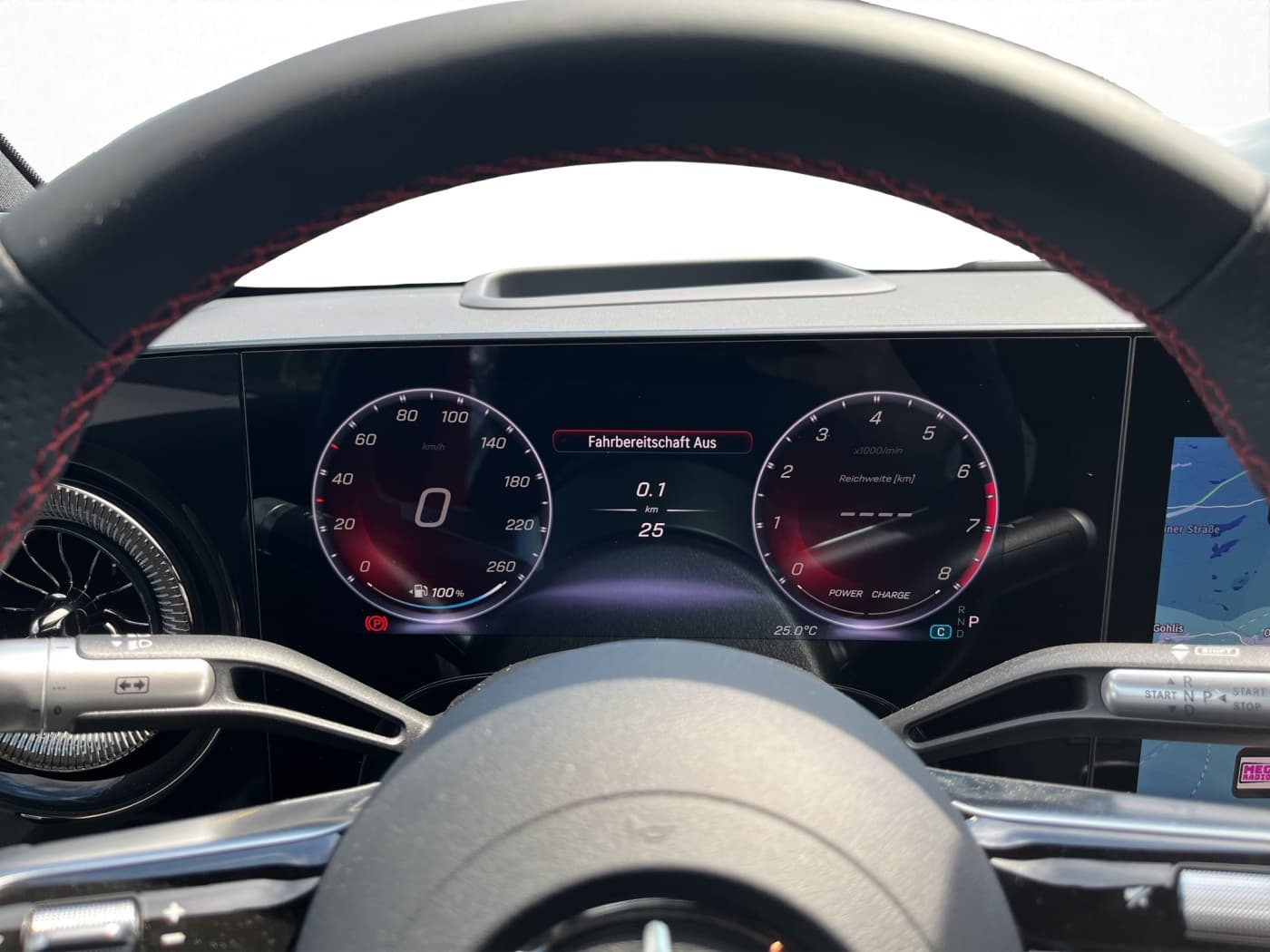 Mercedes-Benz CLA 220 4M Bild 11