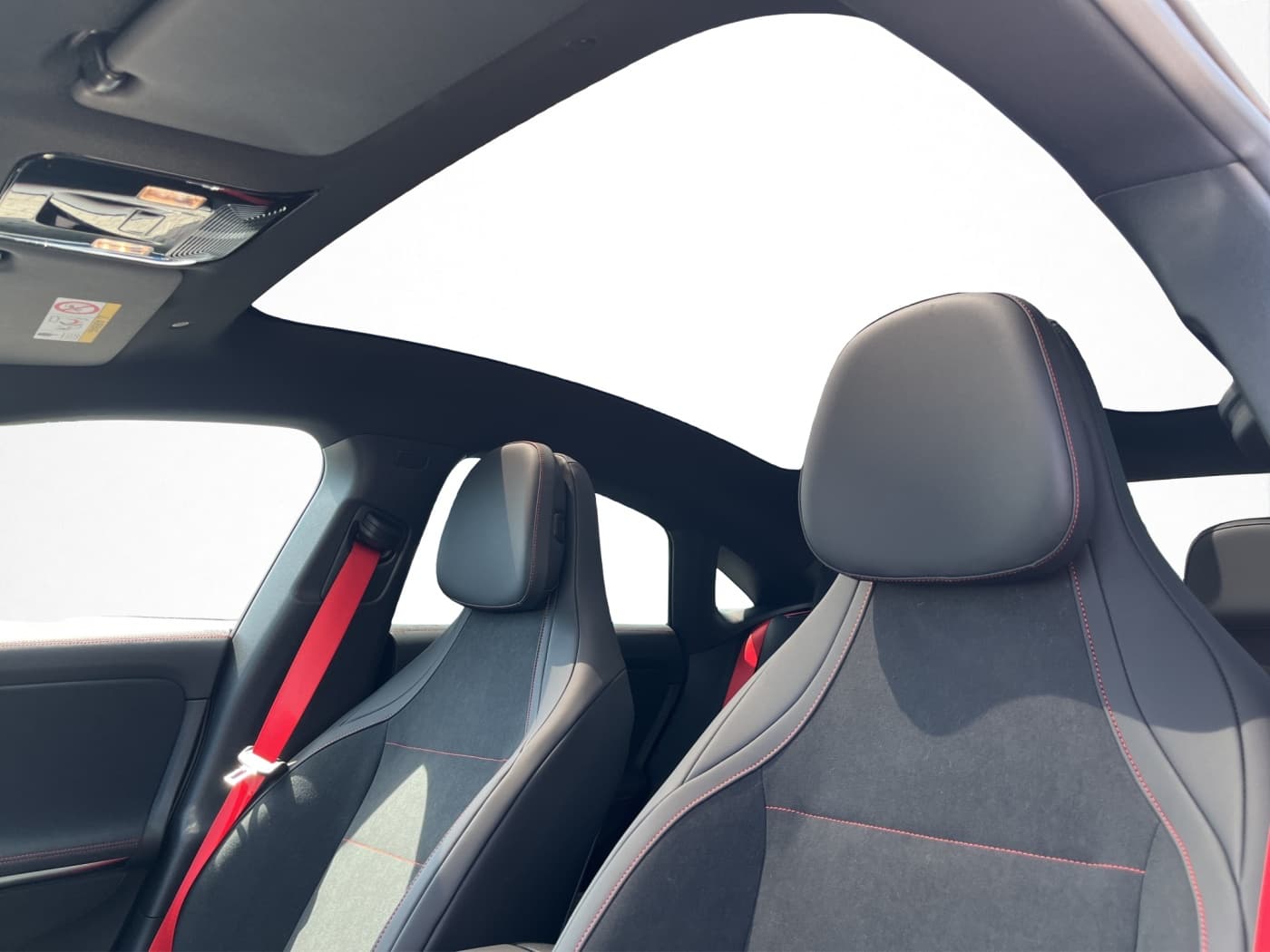Mercedes-Benz CLA 220 4M Bild 14
