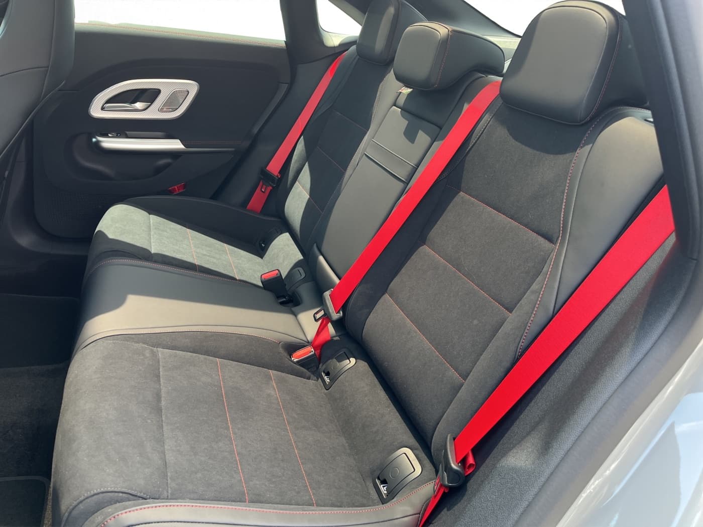 Mercedes-Benz CLA 220 4M Bild 15