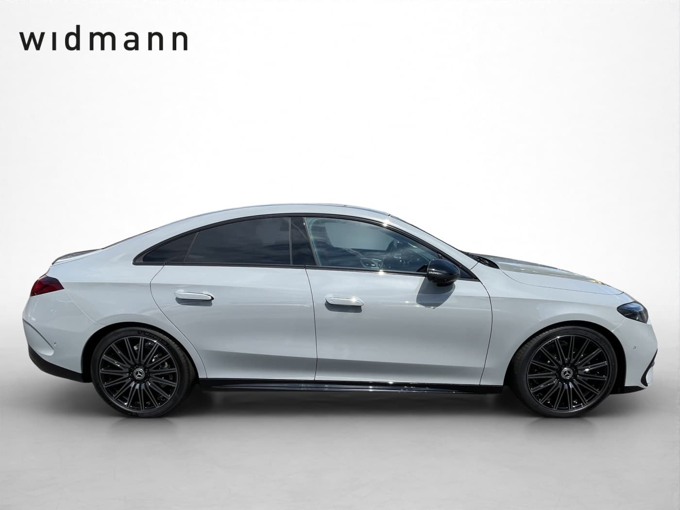 Mercedes-Benz CLA 220 4M Bild 6