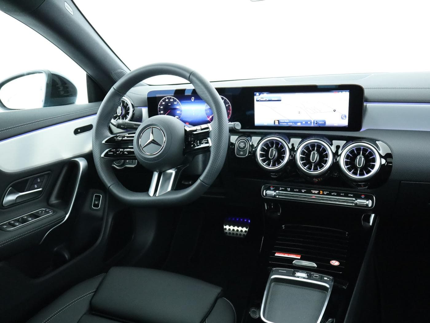 Mercedes-Benz CLA 220 4M Coup Bild 10