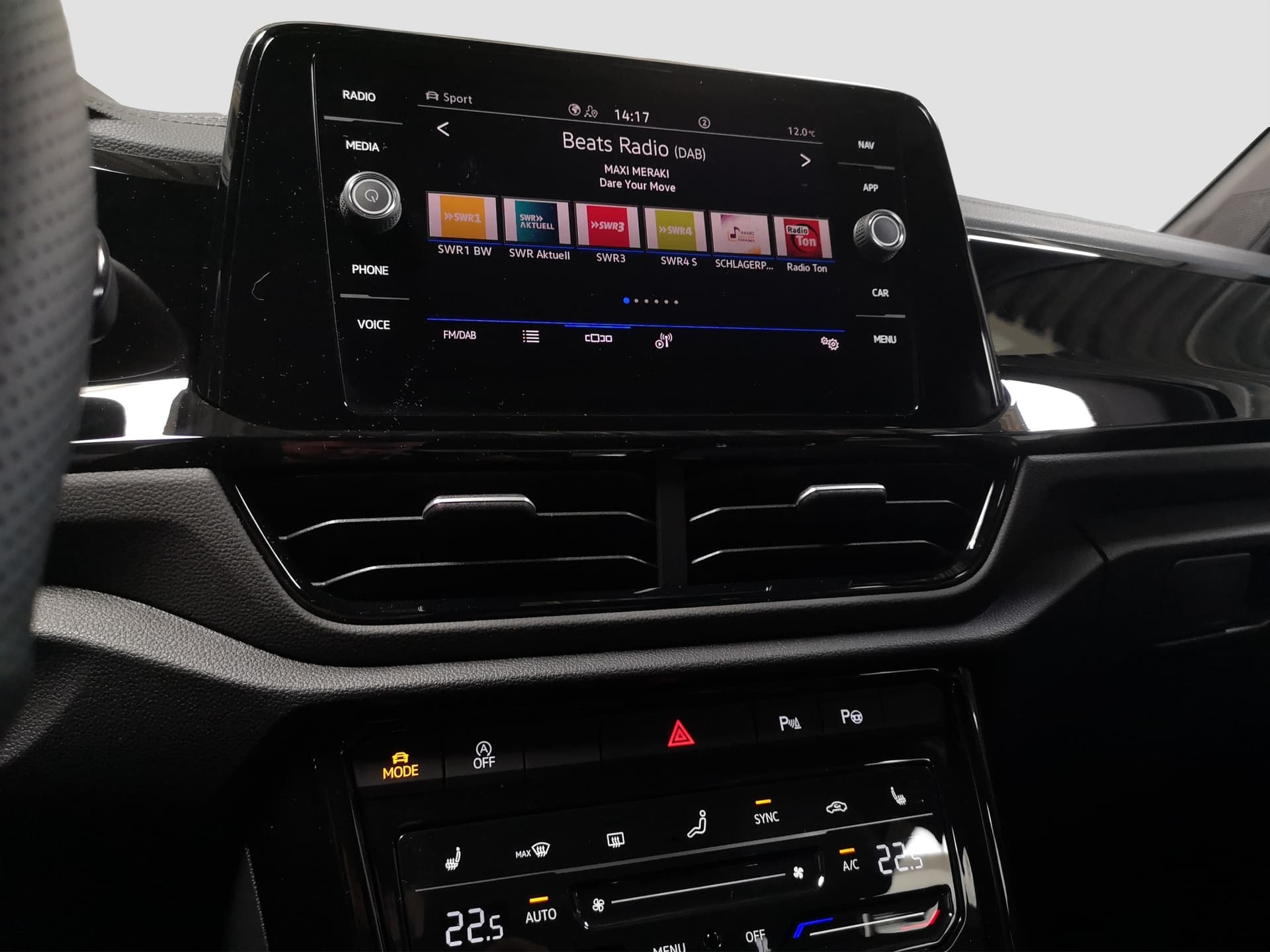 Volkswagen T-Roc R-Line 1.5 l TSI OPF DSG Bild 12