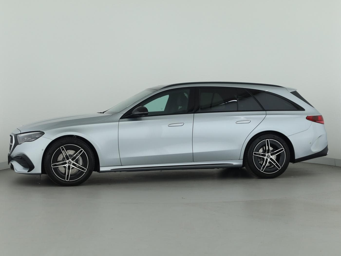 Mercedes-Benz E 220 d T-Modell Bild 7