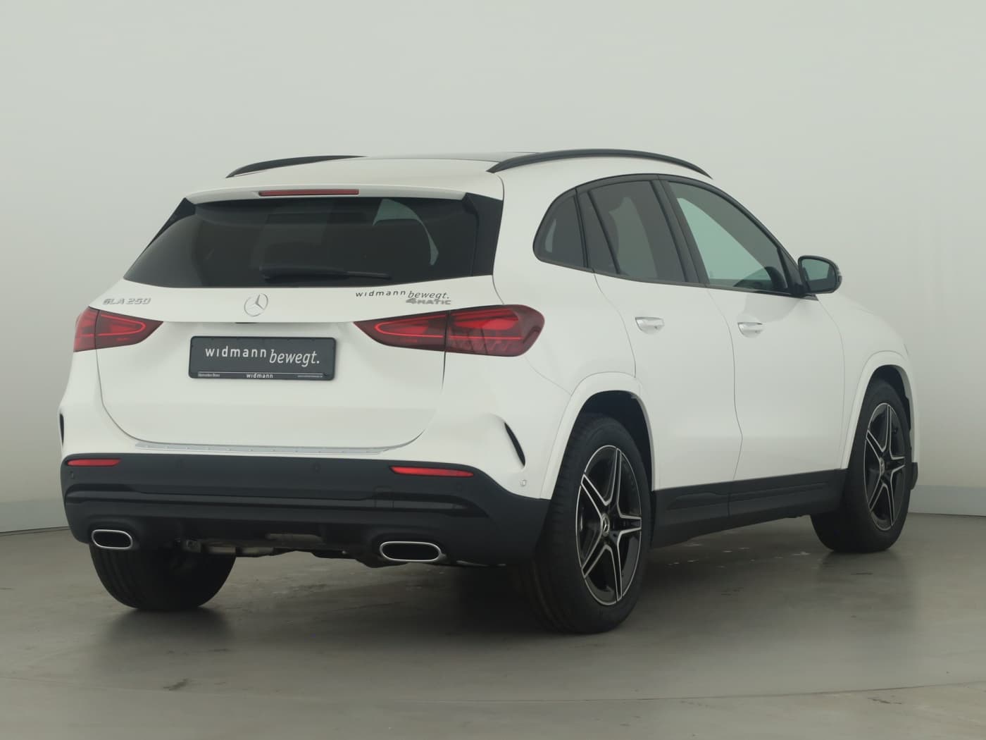 Mercedes-Benz GLA 250 4MATIC Bild 2