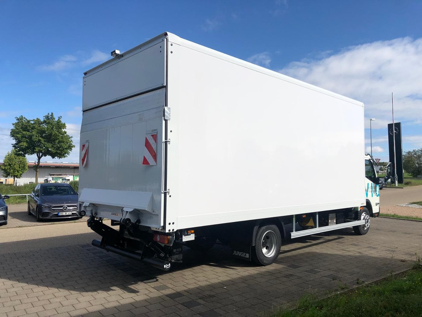 FUSO Canter 7C18 AMT Koffer LBW Bild 5