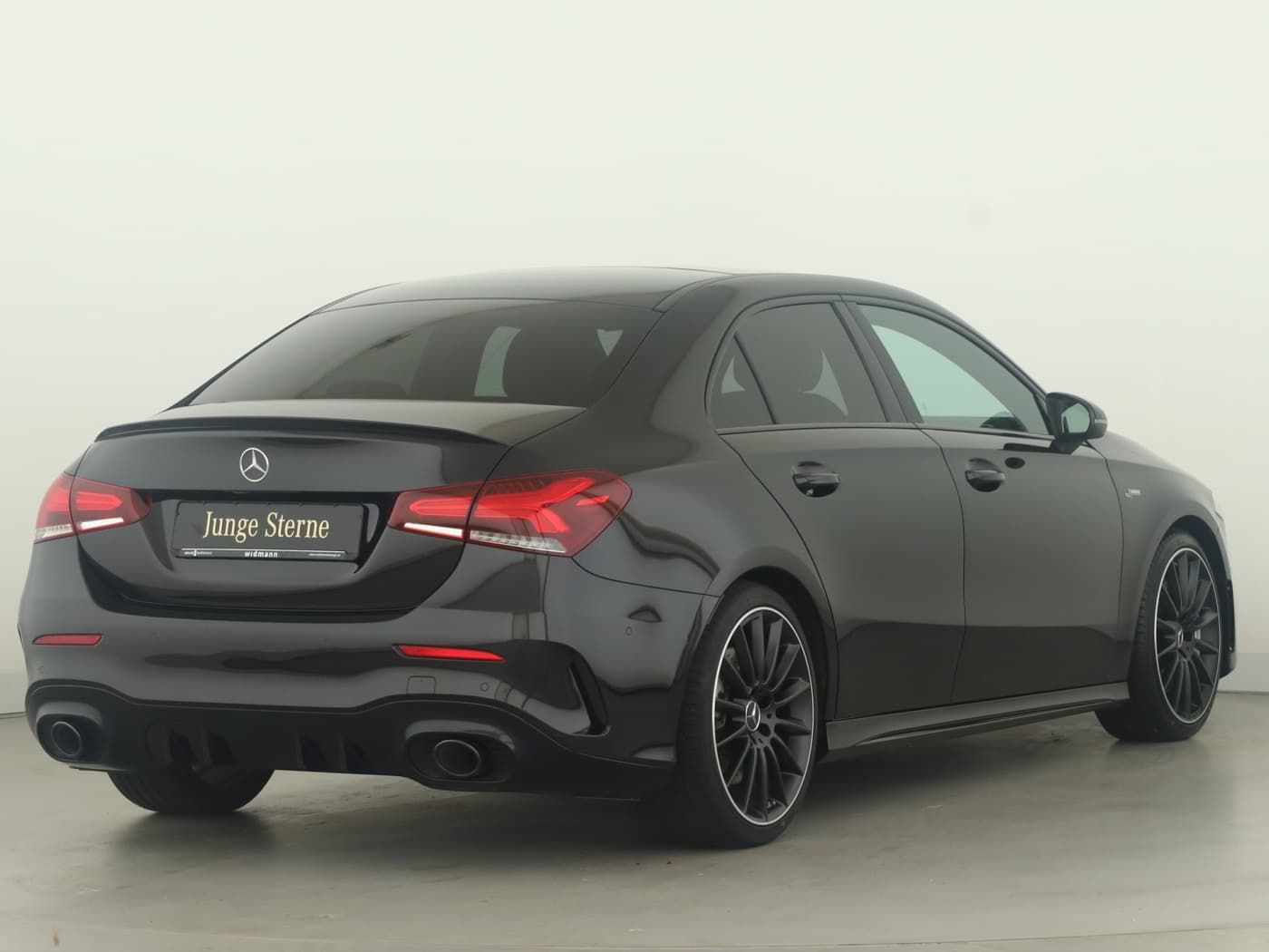 Mercedes-Benz A 35 AMG 4M Bild 2