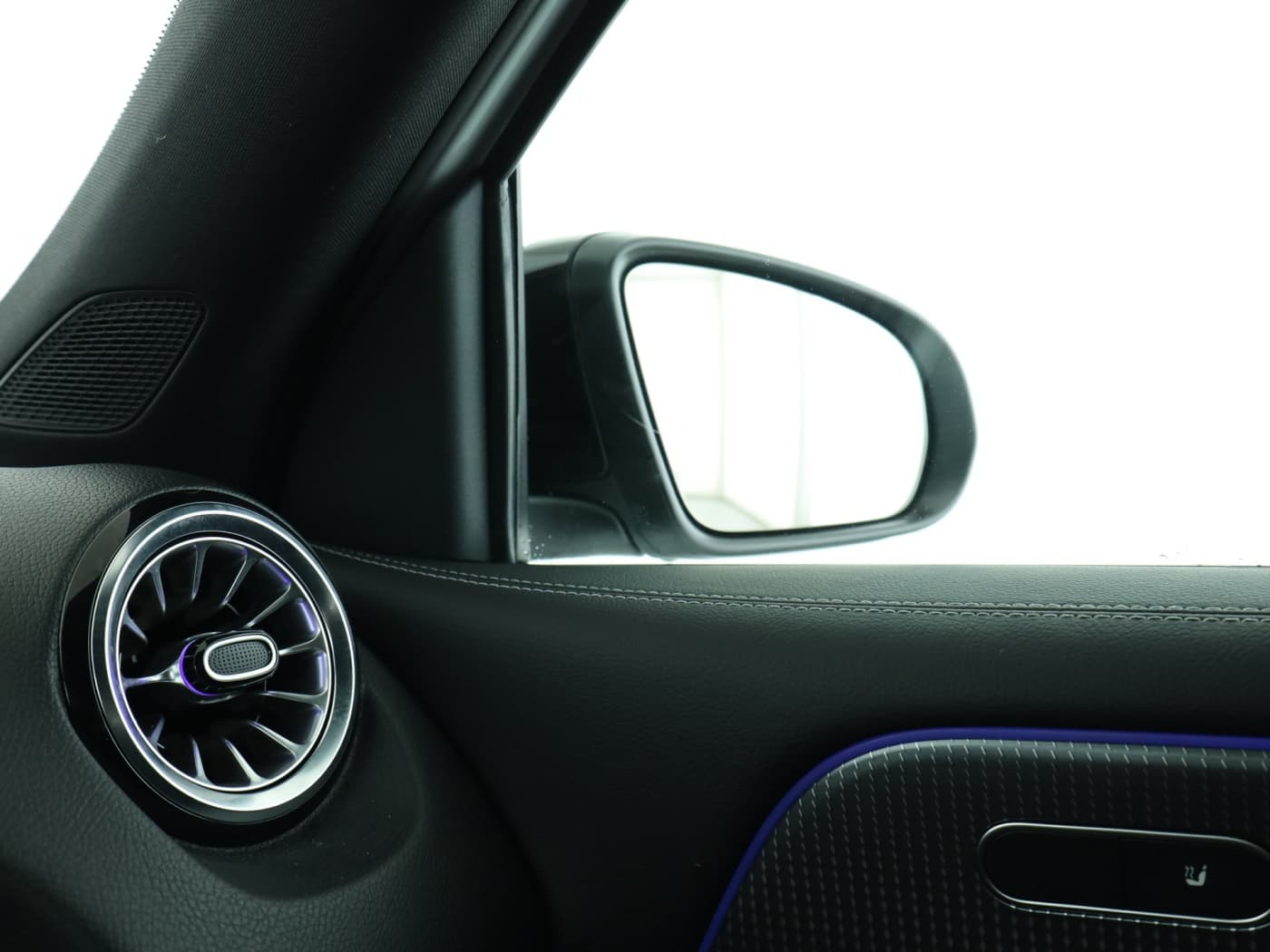 Mercedes-Benz GLB 220 d Bild 16