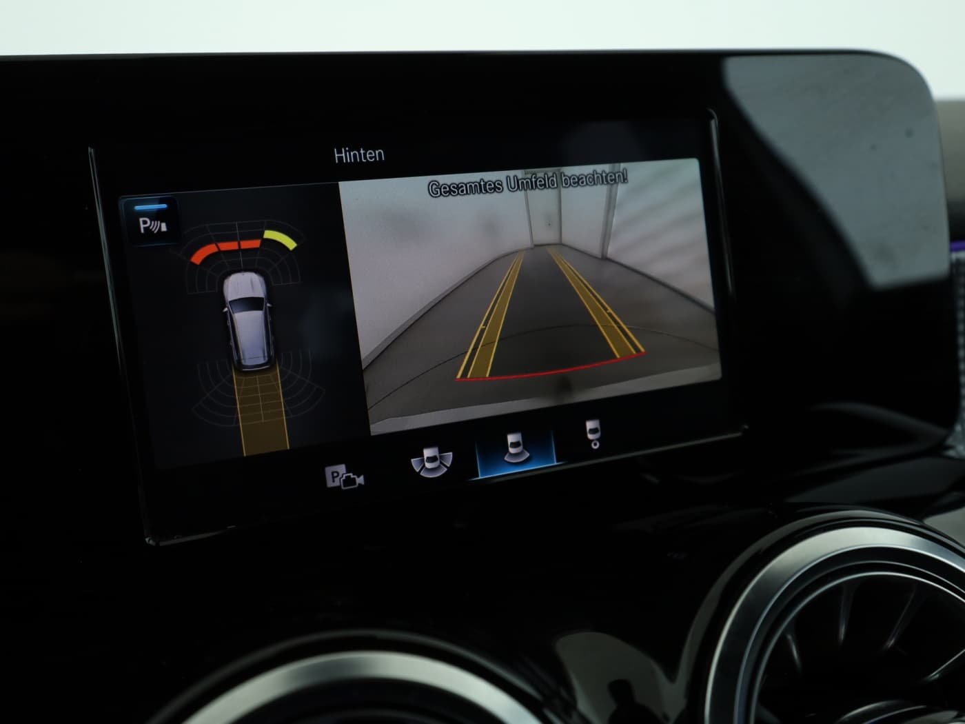 Mercedes-Benz GLB 220 d Bild 25