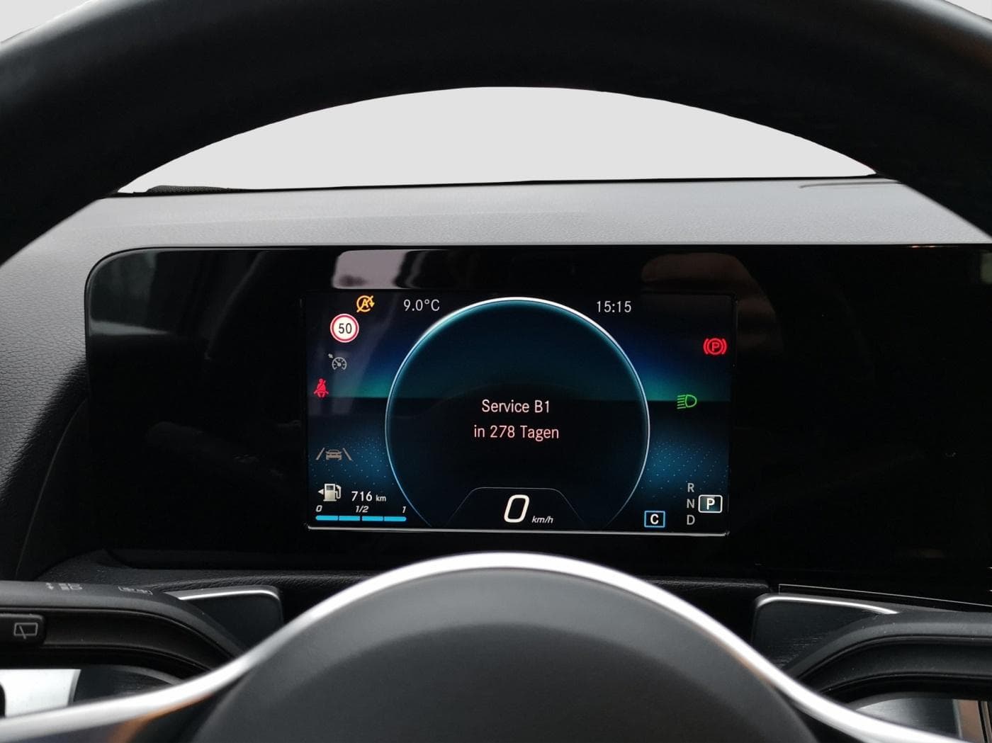 Mercedes-Benz GLB 220 d 4M Bild 10