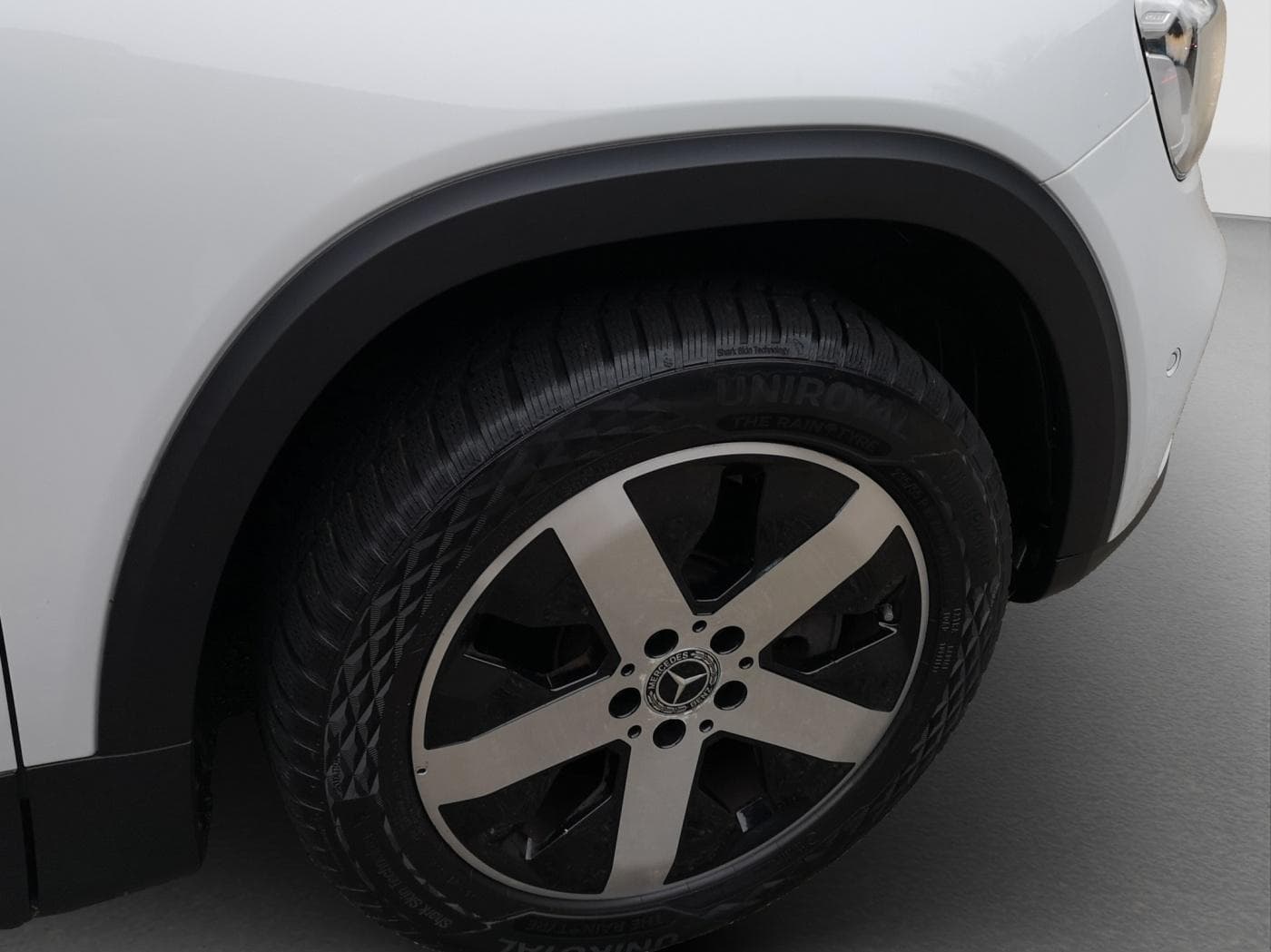 Mercedes-Benz GLB 220 d 4M Bild 18