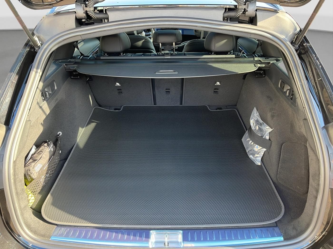 Mercedes-Benz E 450 d 4MATIC T-Modell Bild 16