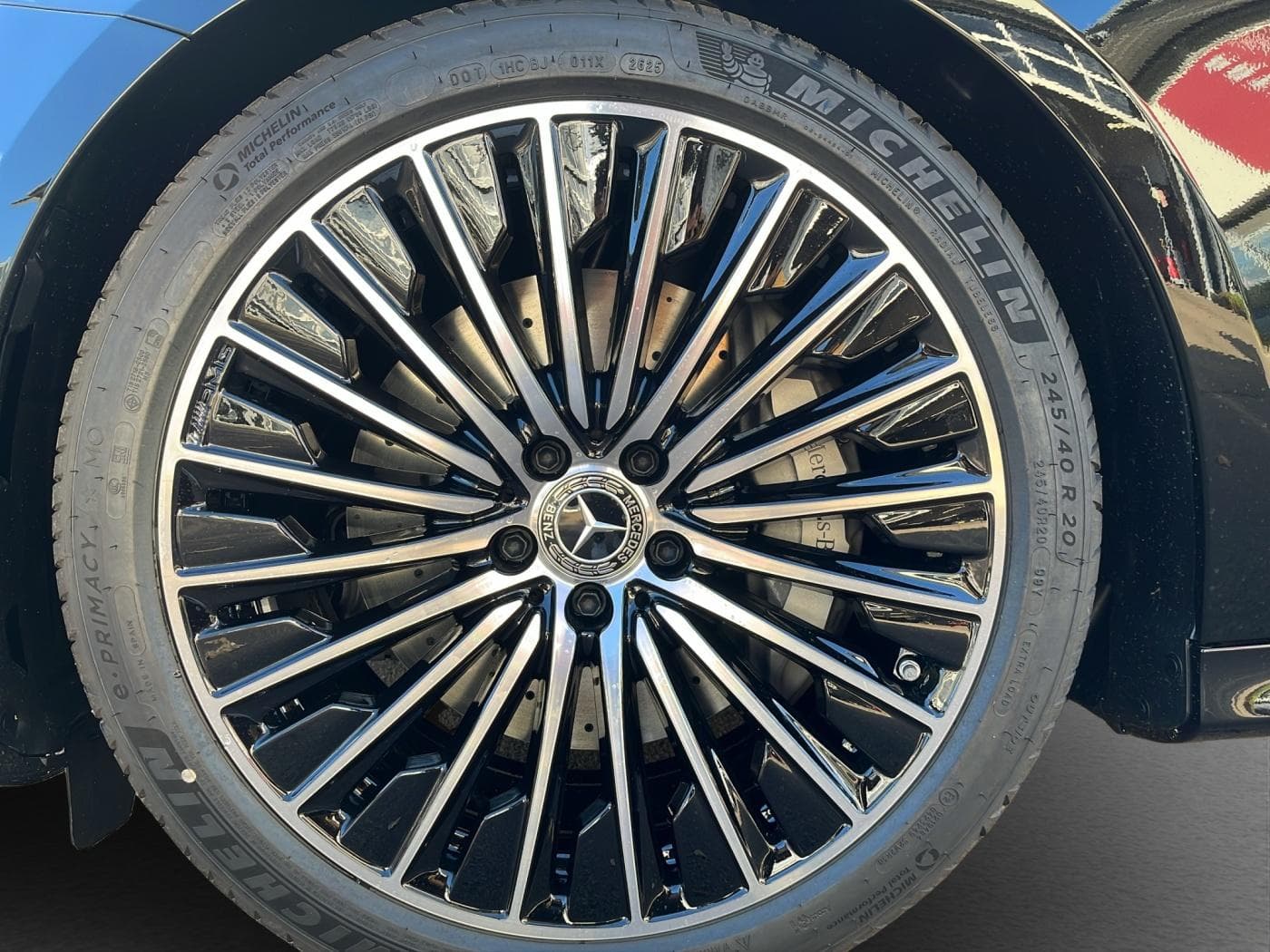 Mercedes-Benz E 450 d 4MATIC T-Modell Bild 17