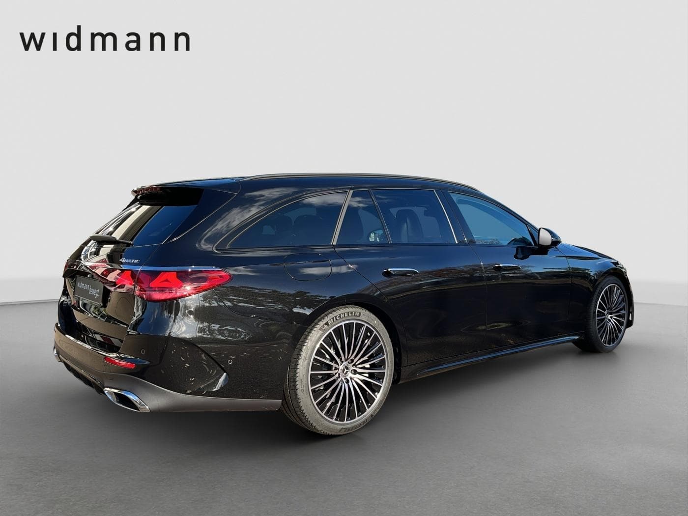 Mercedes-Benz E 450 d 4MATIC T-Modell Bild 2