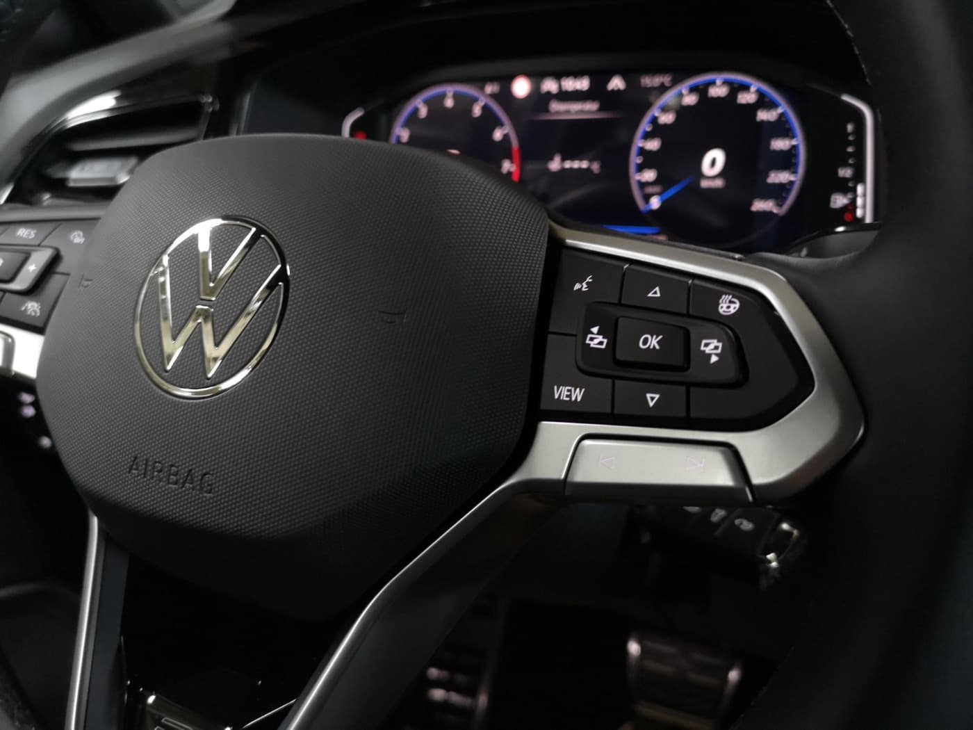 Volkswagen T-Roc R-Line 1.5 l TSI OPF DSG Bild 20