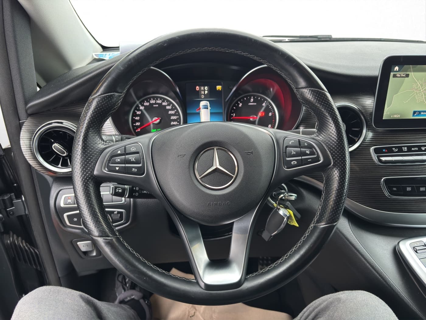 Mercedes-Benz V 300 d EDITION Lang Bild 10