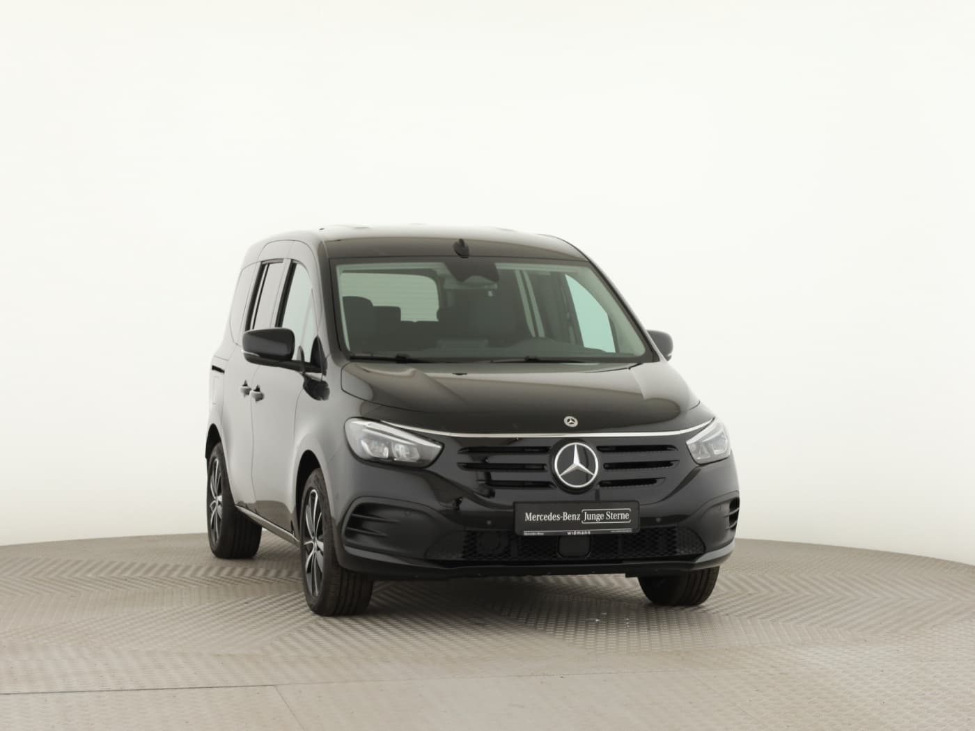 Mercedes-Benz EQT 200 Standard Bild 3