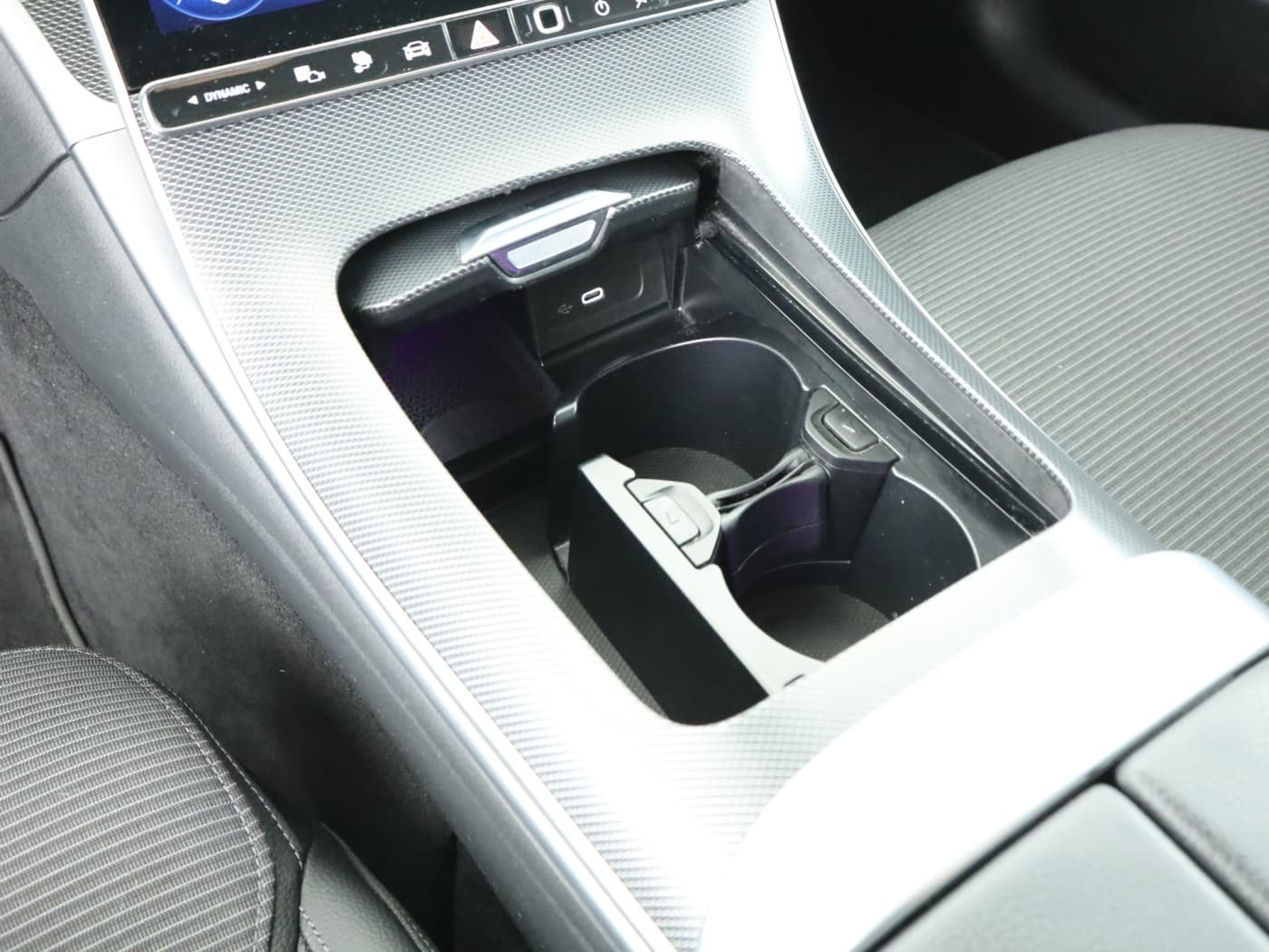 Mercedes-Benz C 300 e T Bild 15