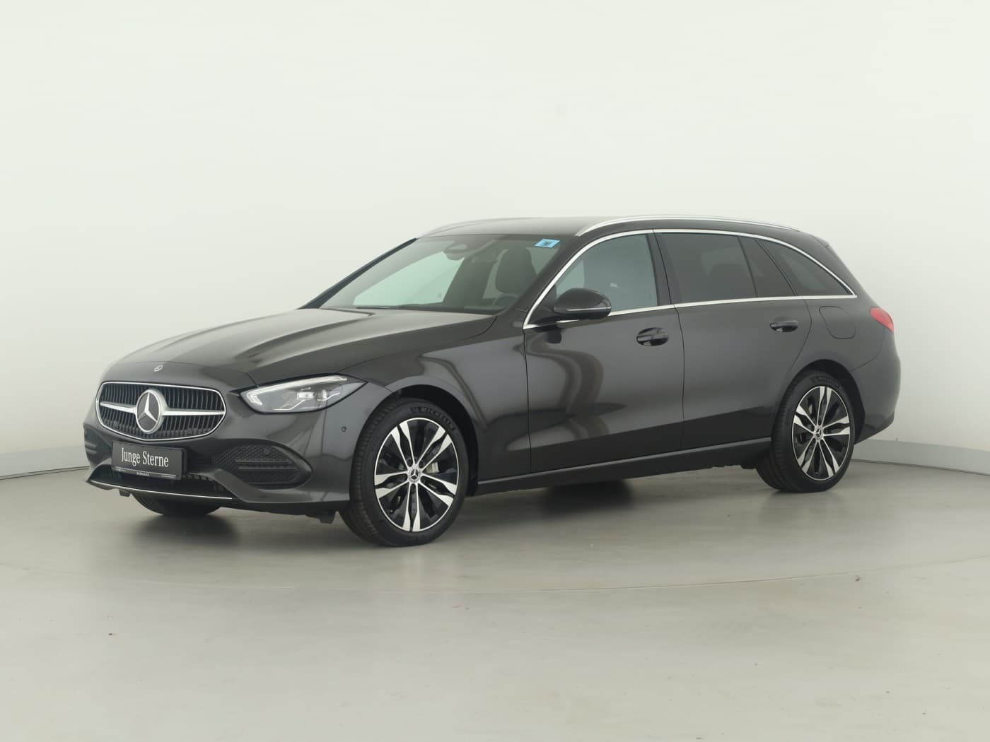 Mercedes-Benz C 300 e T Bild 5