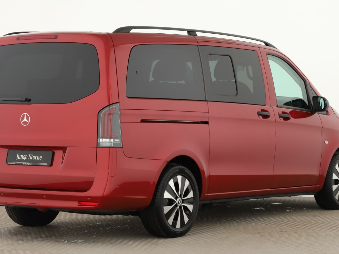 Mercedes-Benz Vito 114 CDI Tourer PRO Lang Bild 6