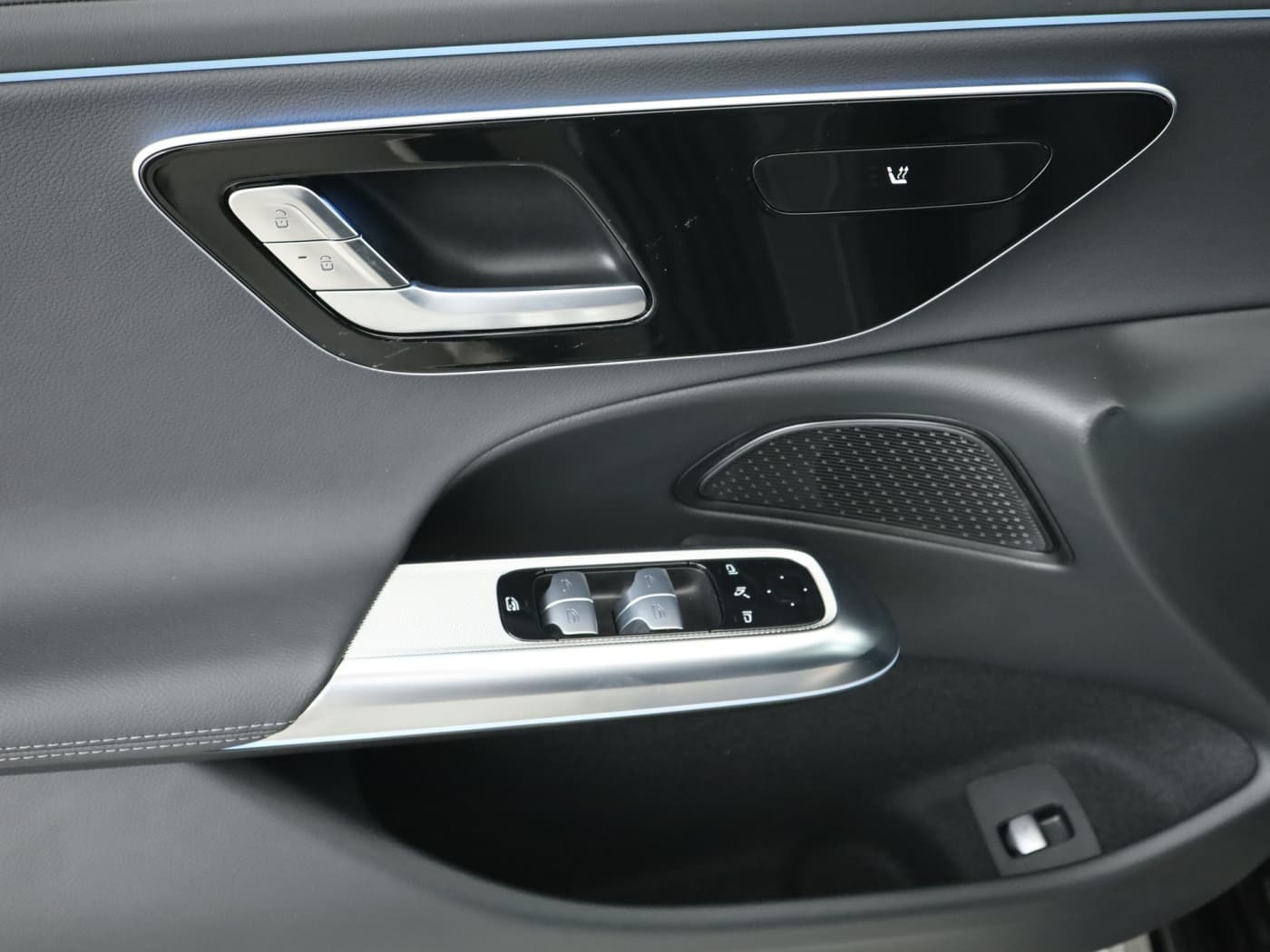 Mercedes-Benz E 200 Bild 20