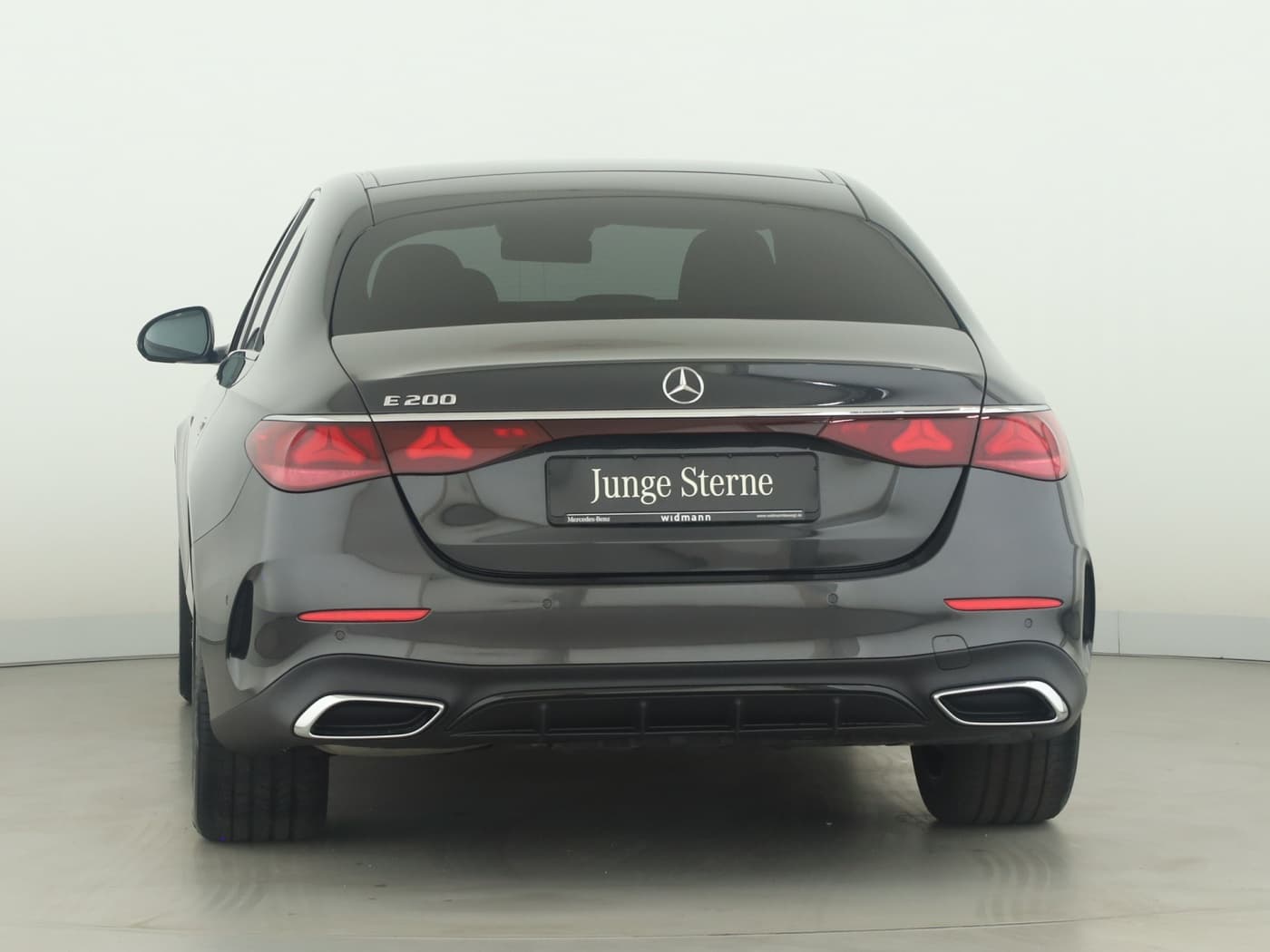 Mercedes-Benz E 200 Bild 4