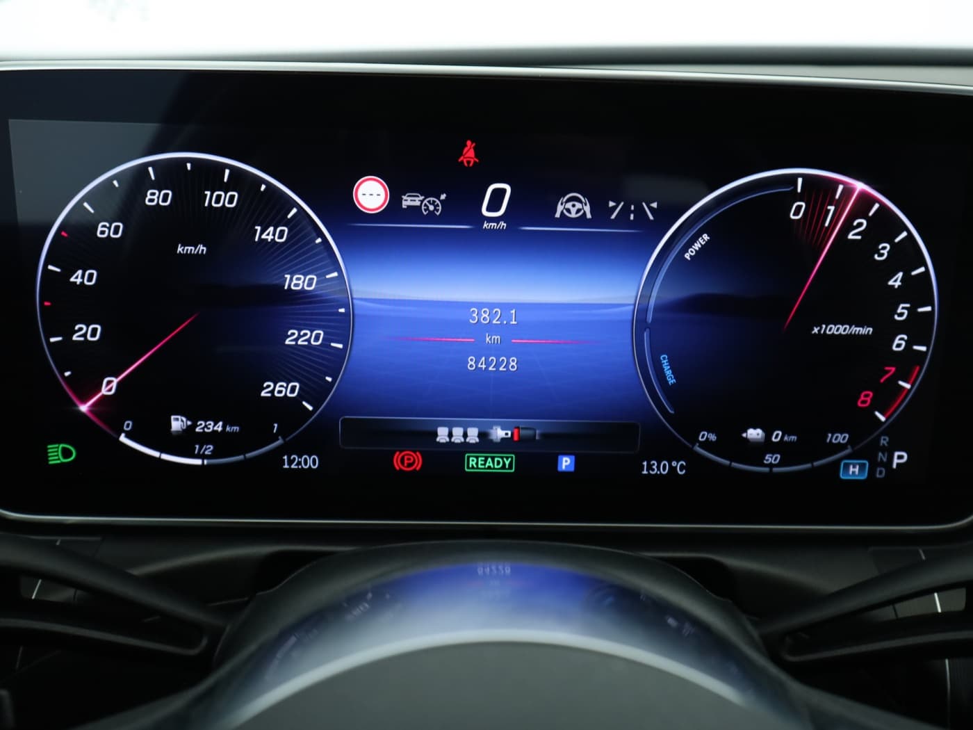 Mercedes-Benz C 300 e T Bild 12