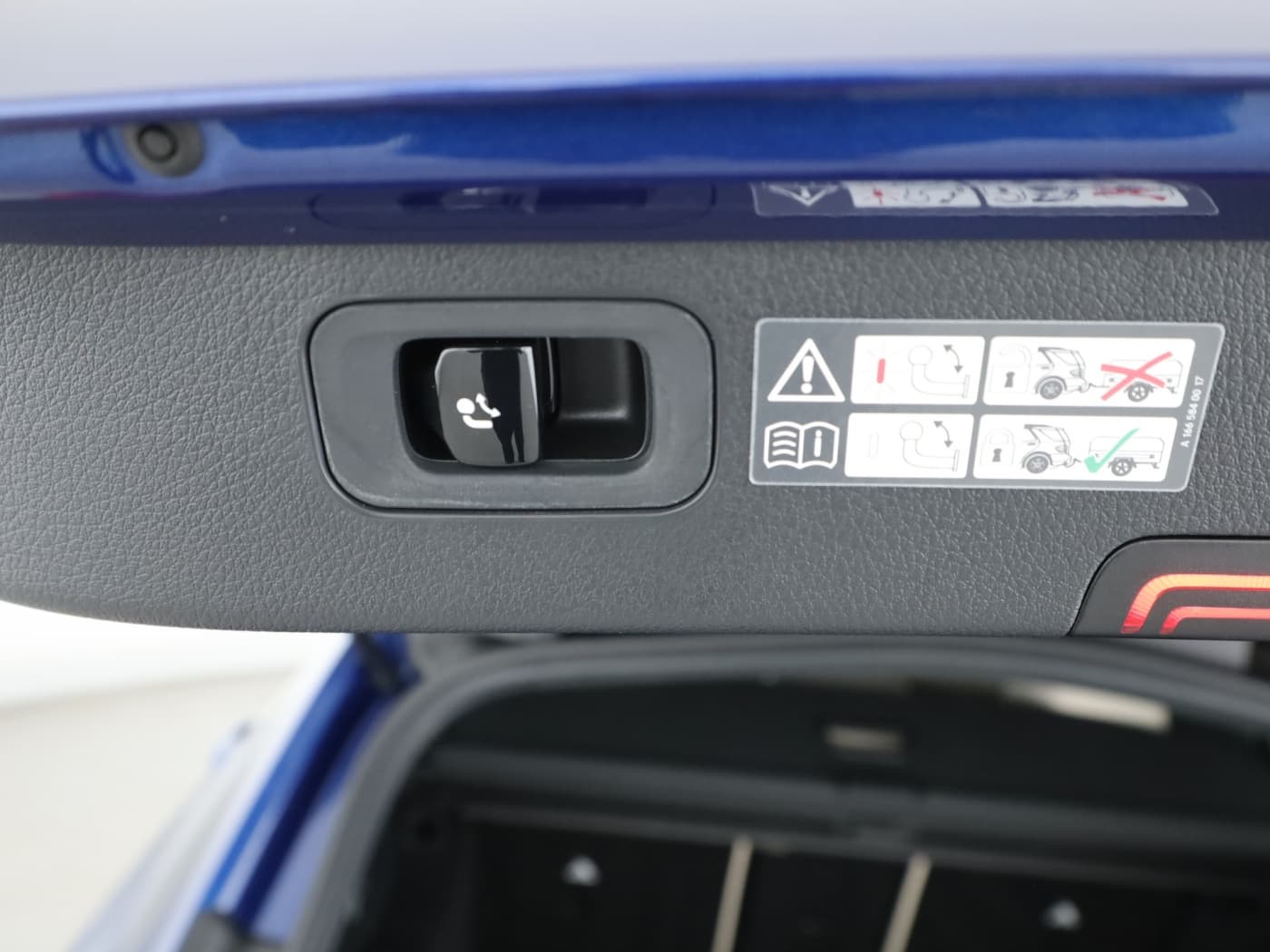 Mercedes-Benz C 300 e T Bild 25