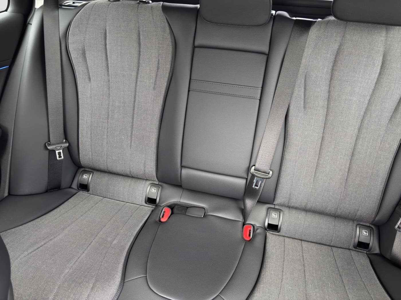 Mercedes-Benz E 300 de T-Modell mit EQ Hybrid Technologie Bild 16