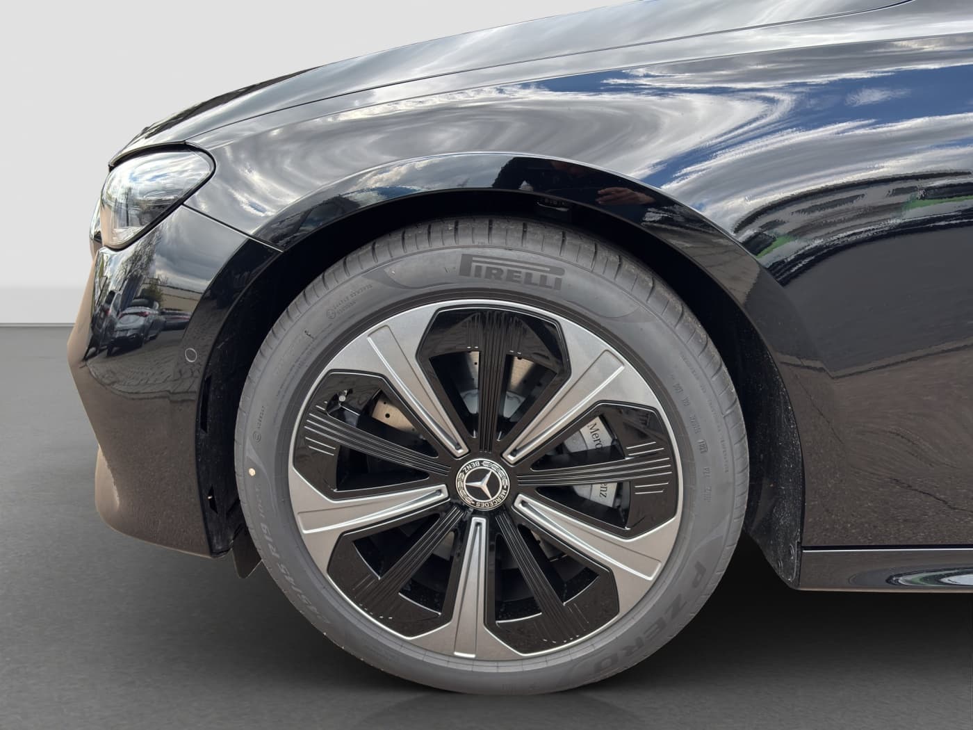 Mercedes-Benz E 300 de T-Modell mit EQ Hybrid Technologie Bild 19