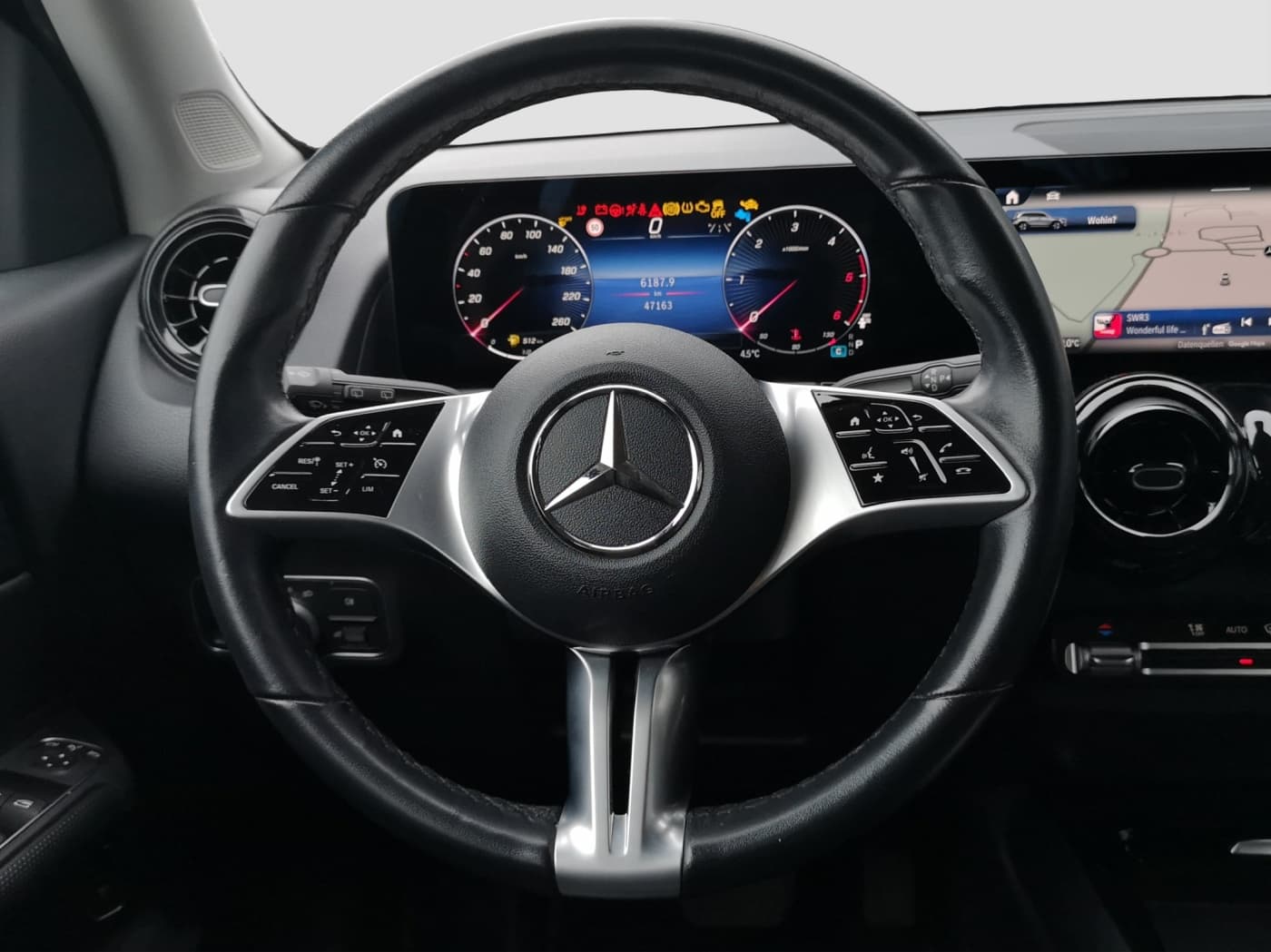 Mercedes-Benz GLB 200 d Bild 10