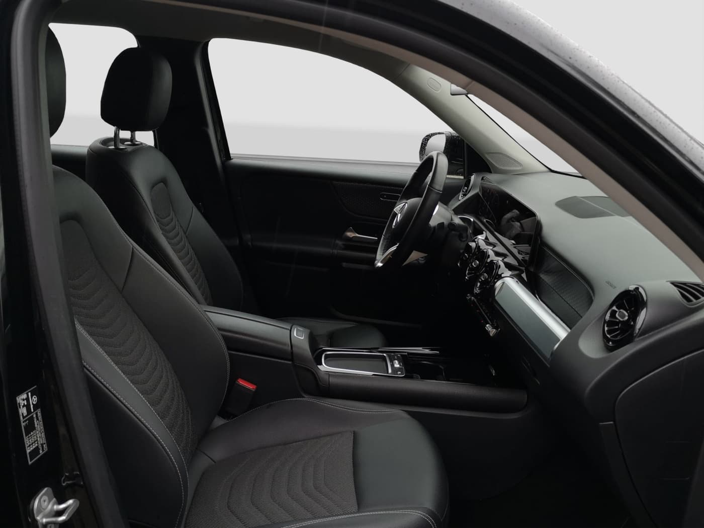 Mercedes-Benz GLB 200 d Bild 15