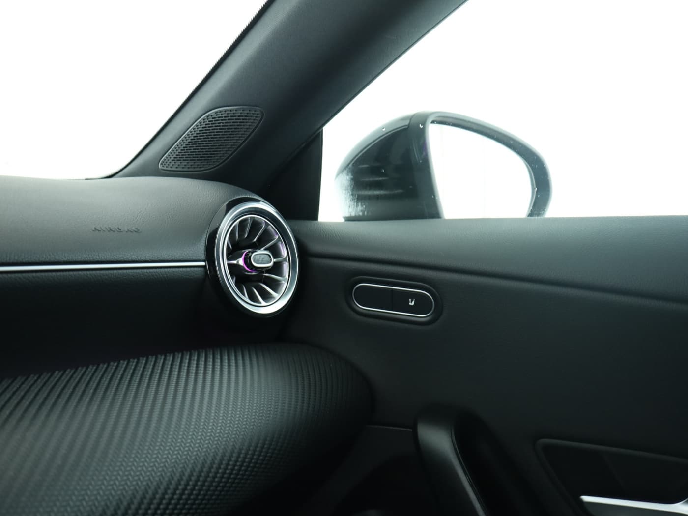 Mercedes-Benz CLA 250 e SB Bild 16