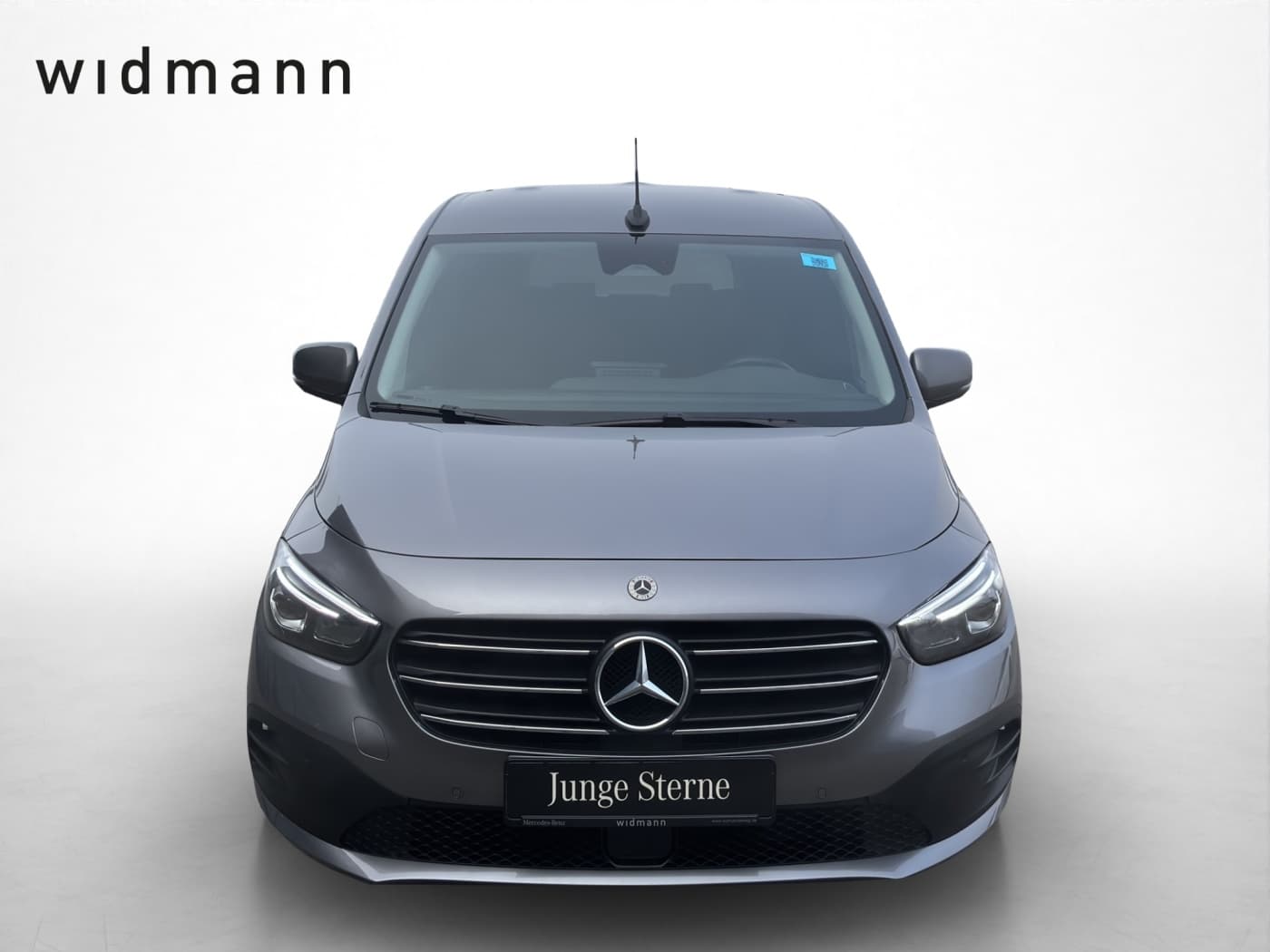 Mercedes-Benz T 180 Bild 2