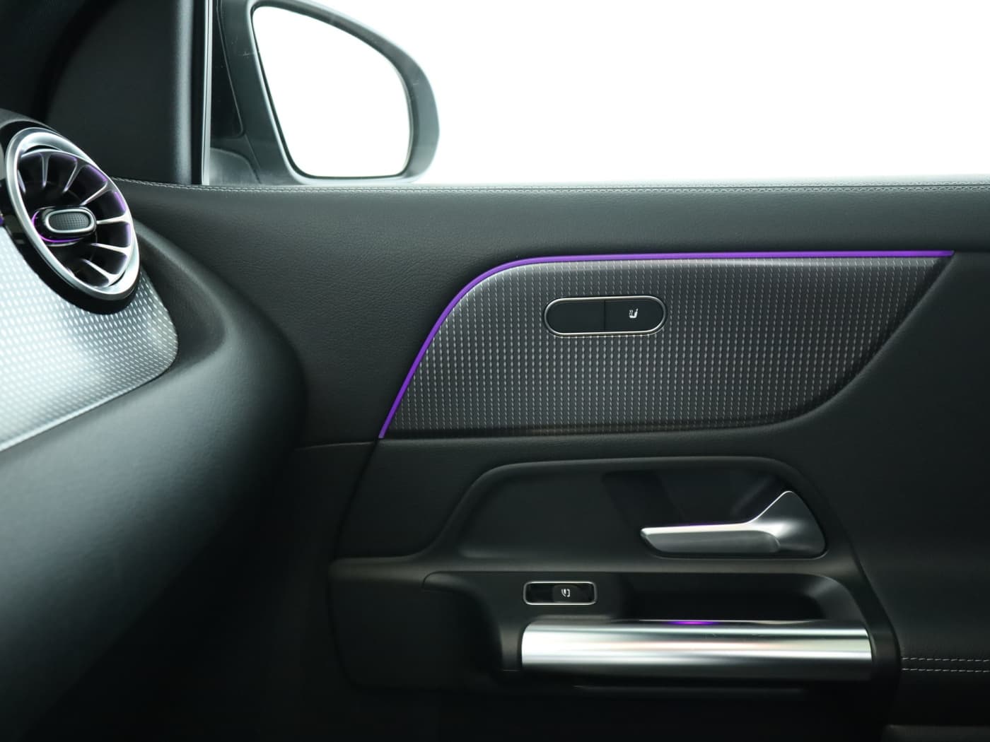 Mercedes-Benz GLA 250 e Bild 16