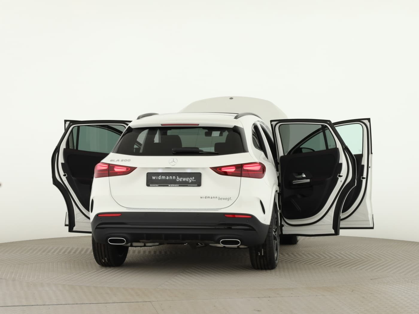 Mercedes-Benz GLA 200 Bild 9