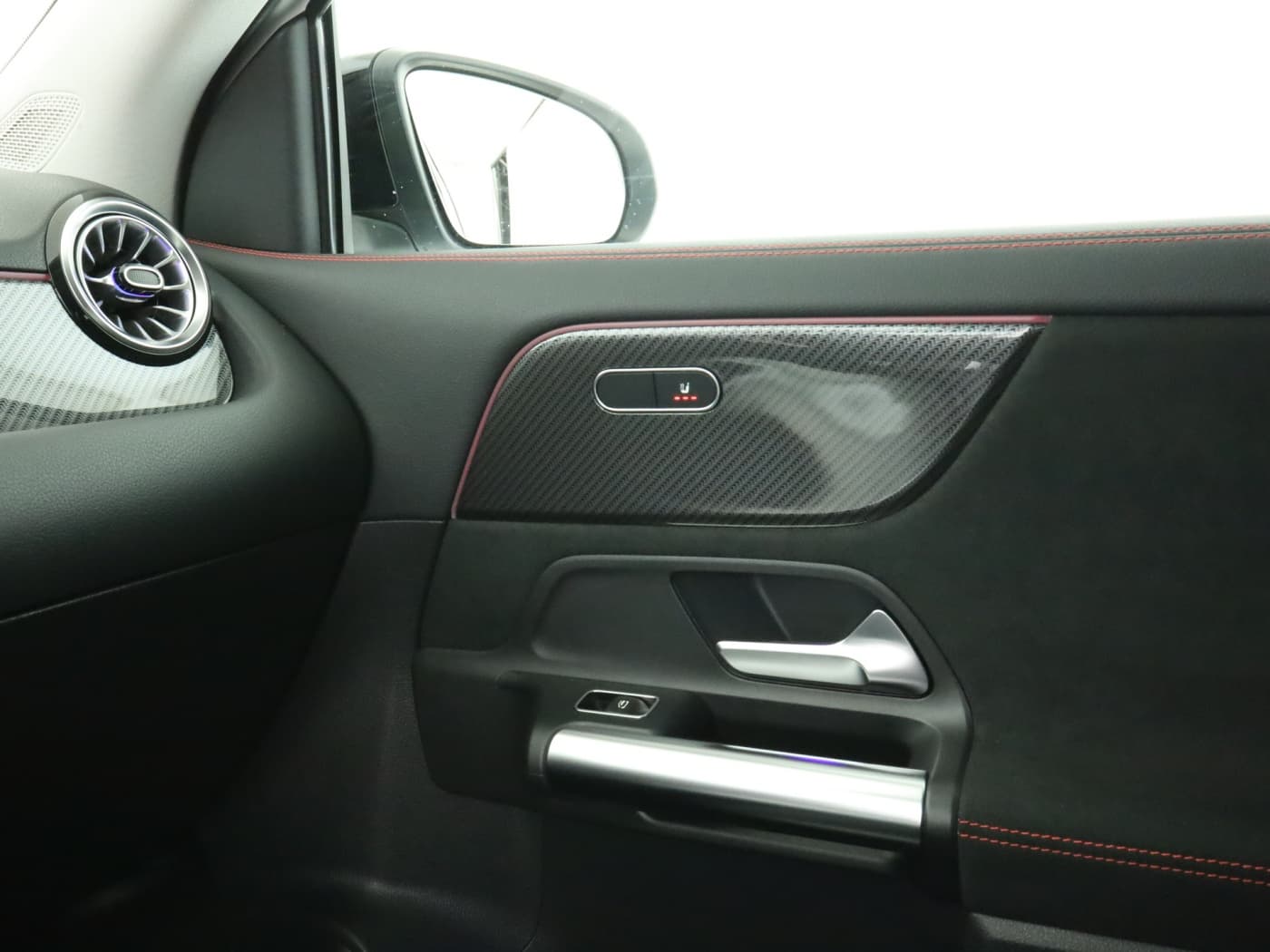 Mercedes-Benz GLA 250 e Bild 16