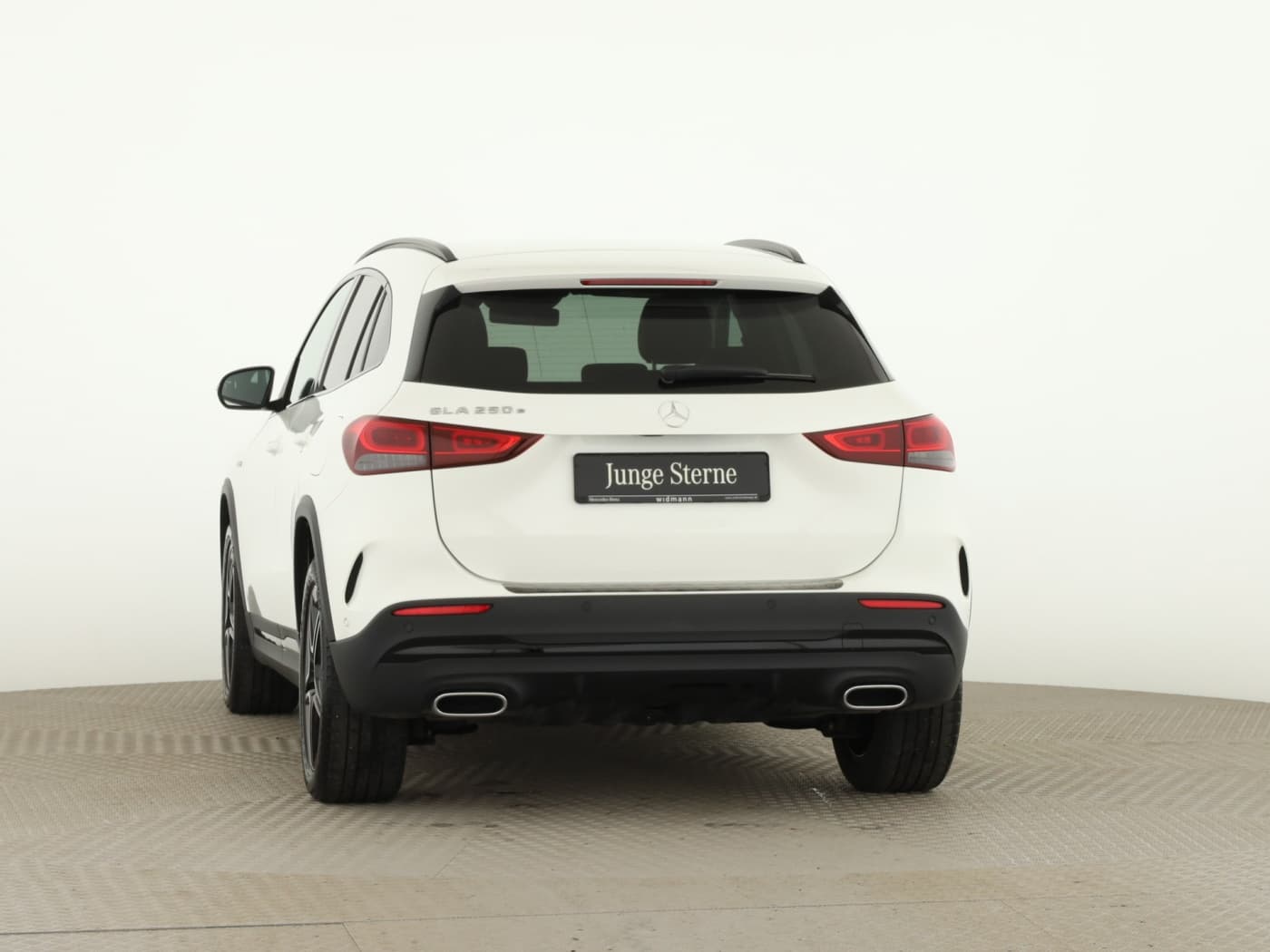 Mercedes-Benz GLA 250 e Bild 4