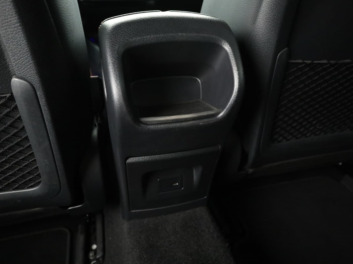 Mercedes-Benz CLA 250 e Bild 23