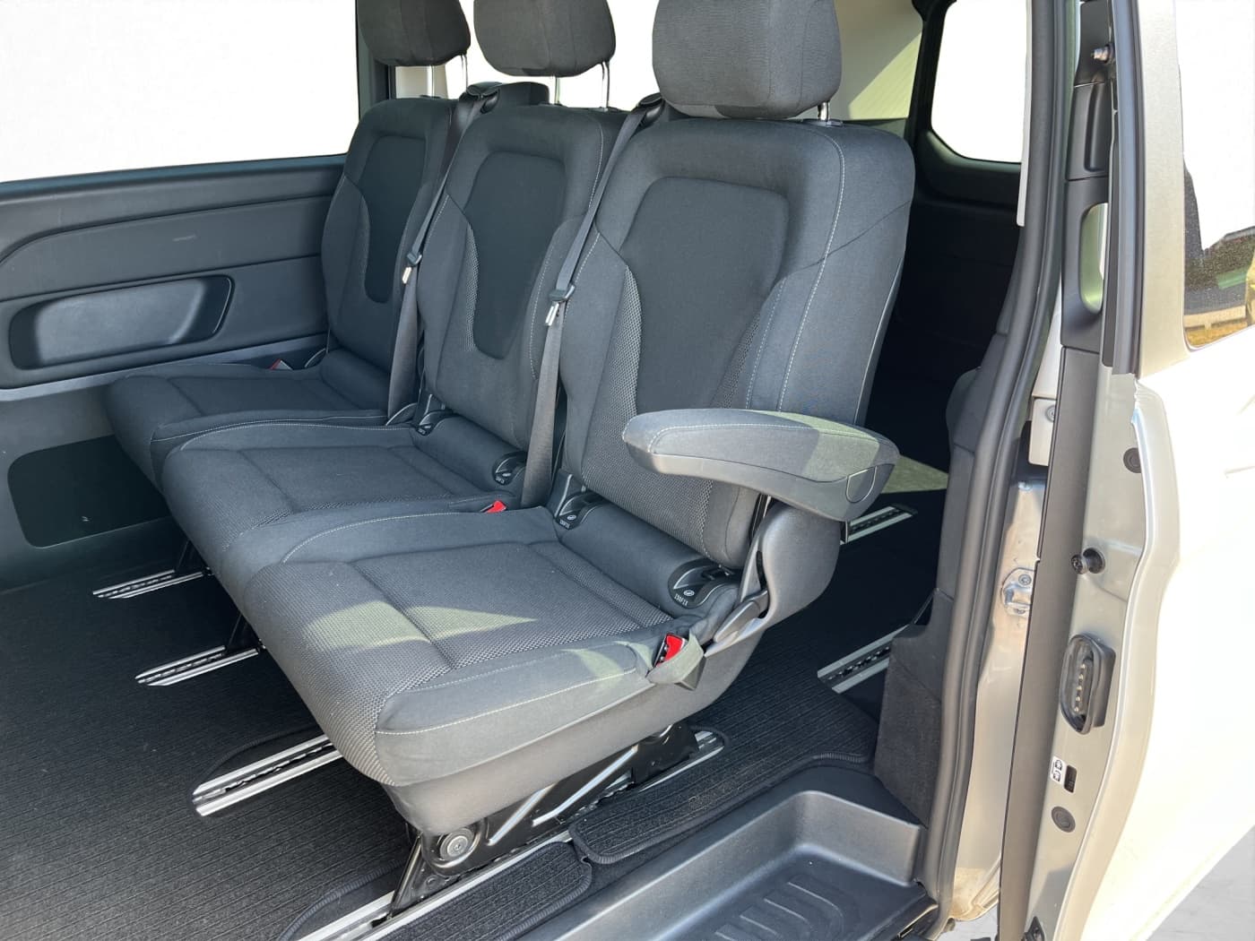 Mercedes-Benz V 250 d 4MATIC EDITION XL Bild 16