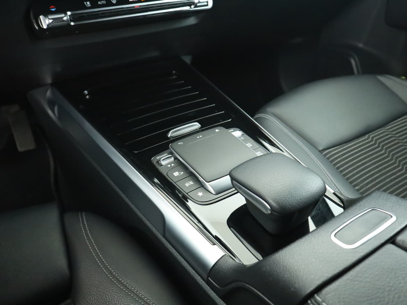 Mercedes-Benz GLB 220 d Bild 15
