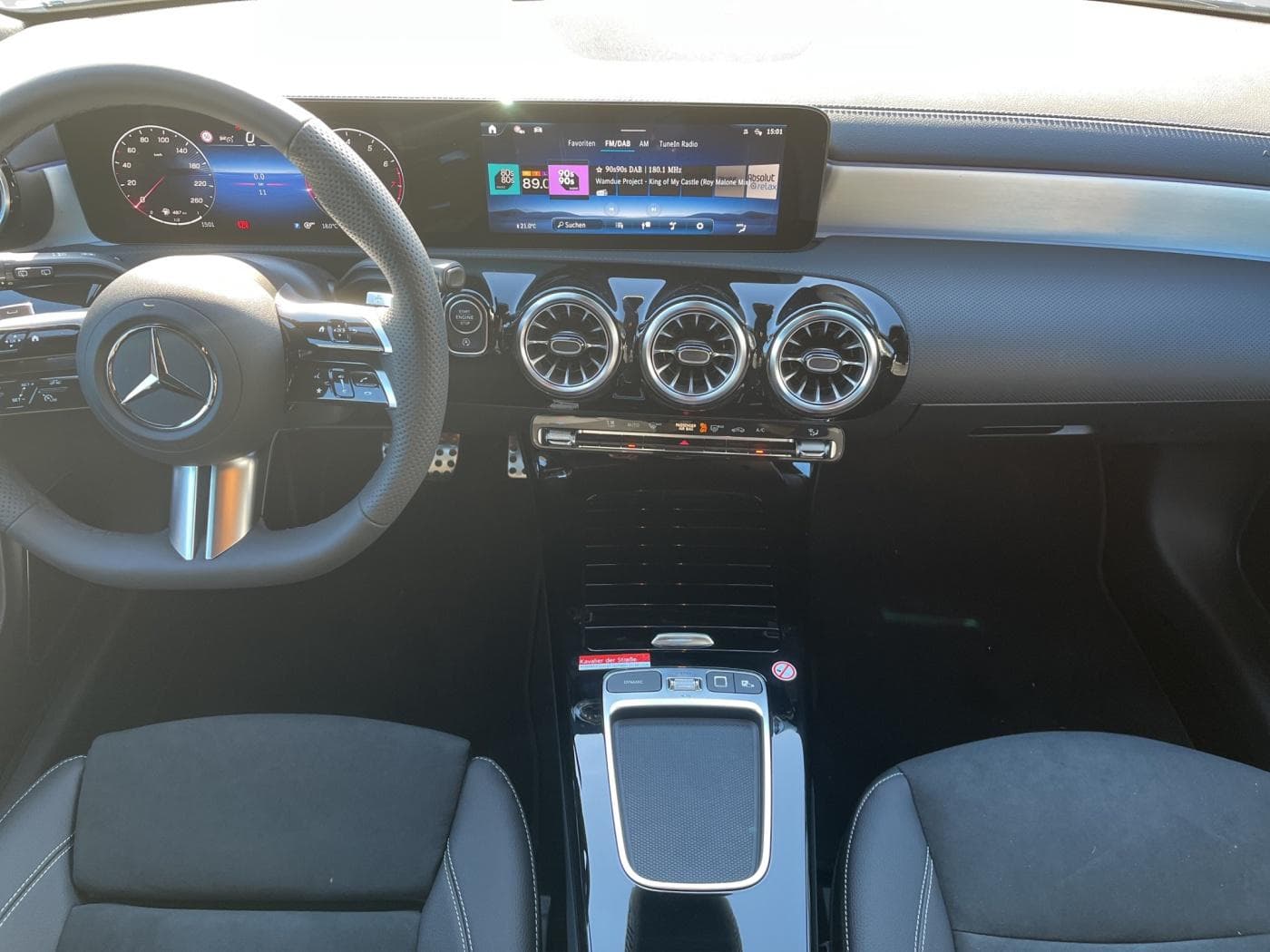 Mercedes-Benz CLA 200 Shooting Brake Bild 13