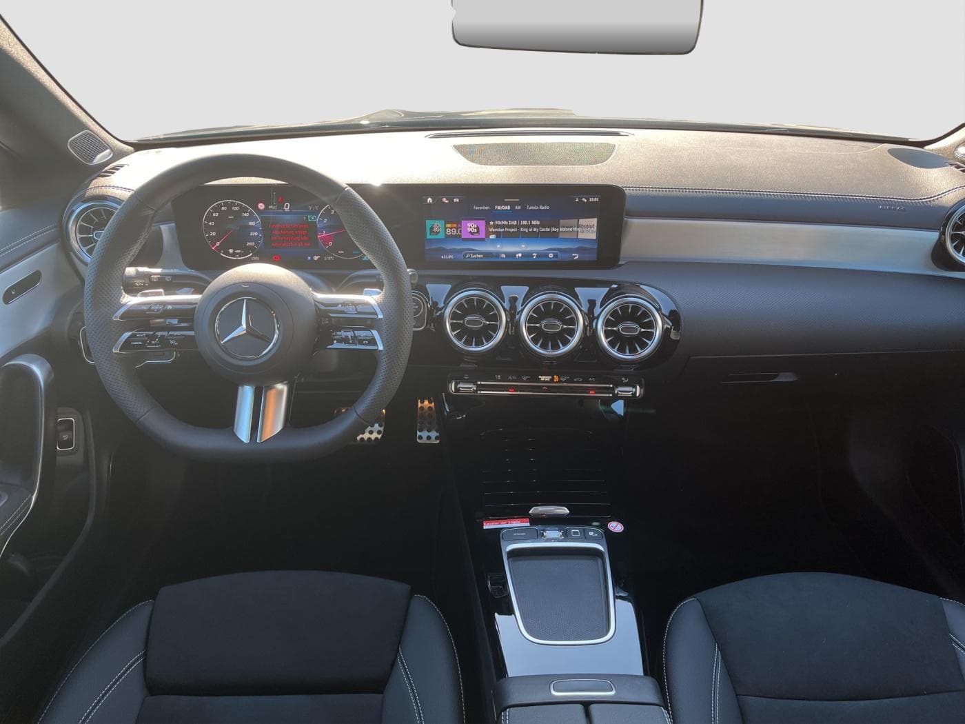 Mercedes-Benz CLA 200 Shooting Brake Bild 9
