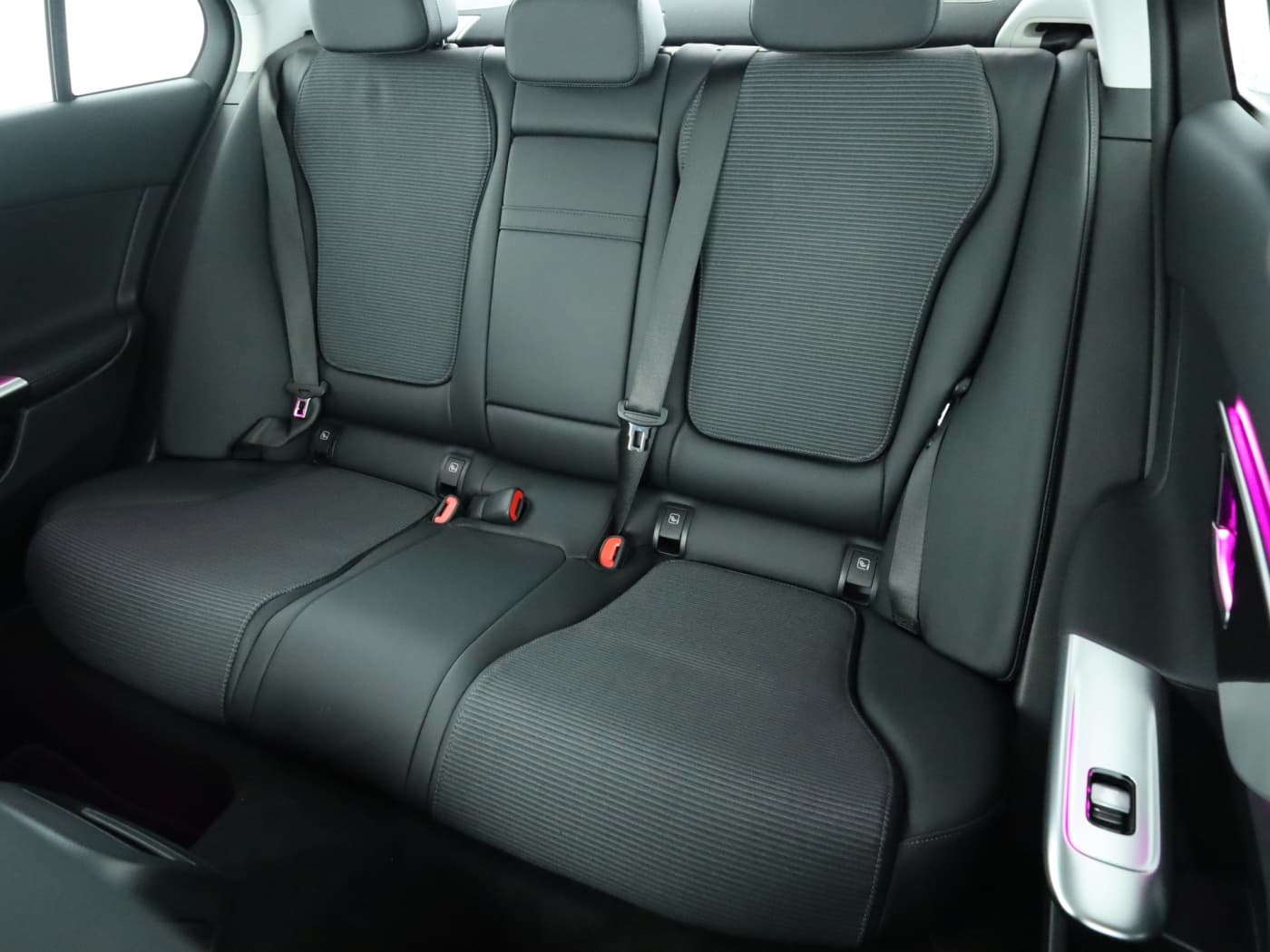 Mercedes-Benz C 300 d 4M Bild 18