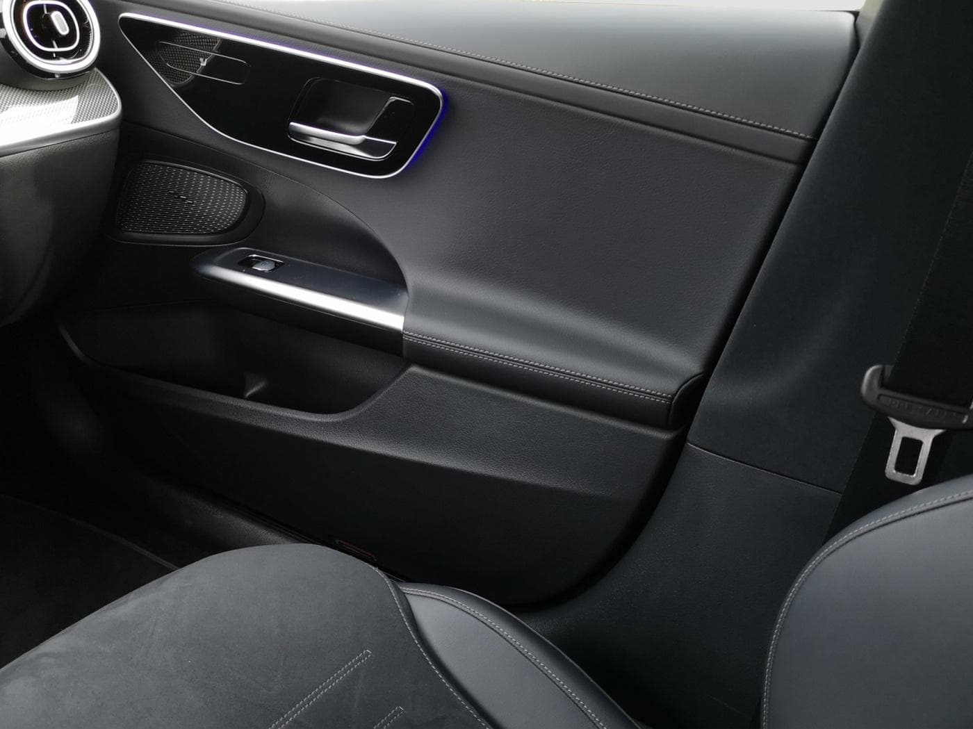 Mercedes-Benz C 300 T Bild 12