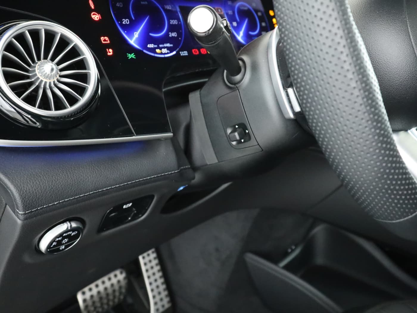 Mercedes-Benz EQE 500 4M Bild 28