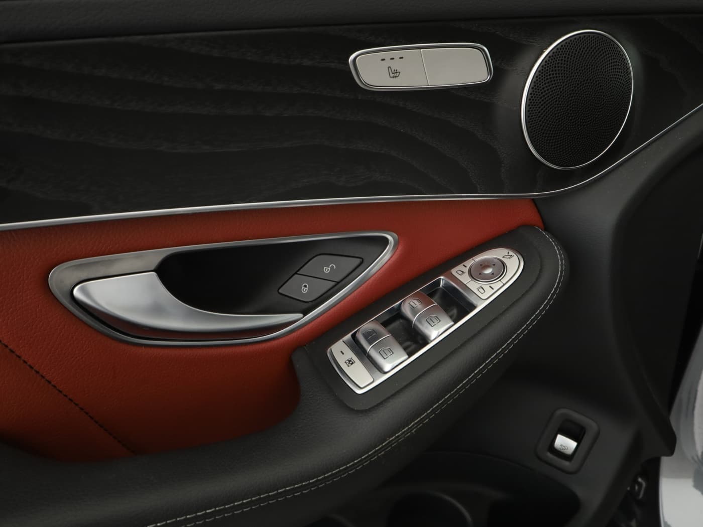 Mercedes-Benz GLC 300 4M Bild 20