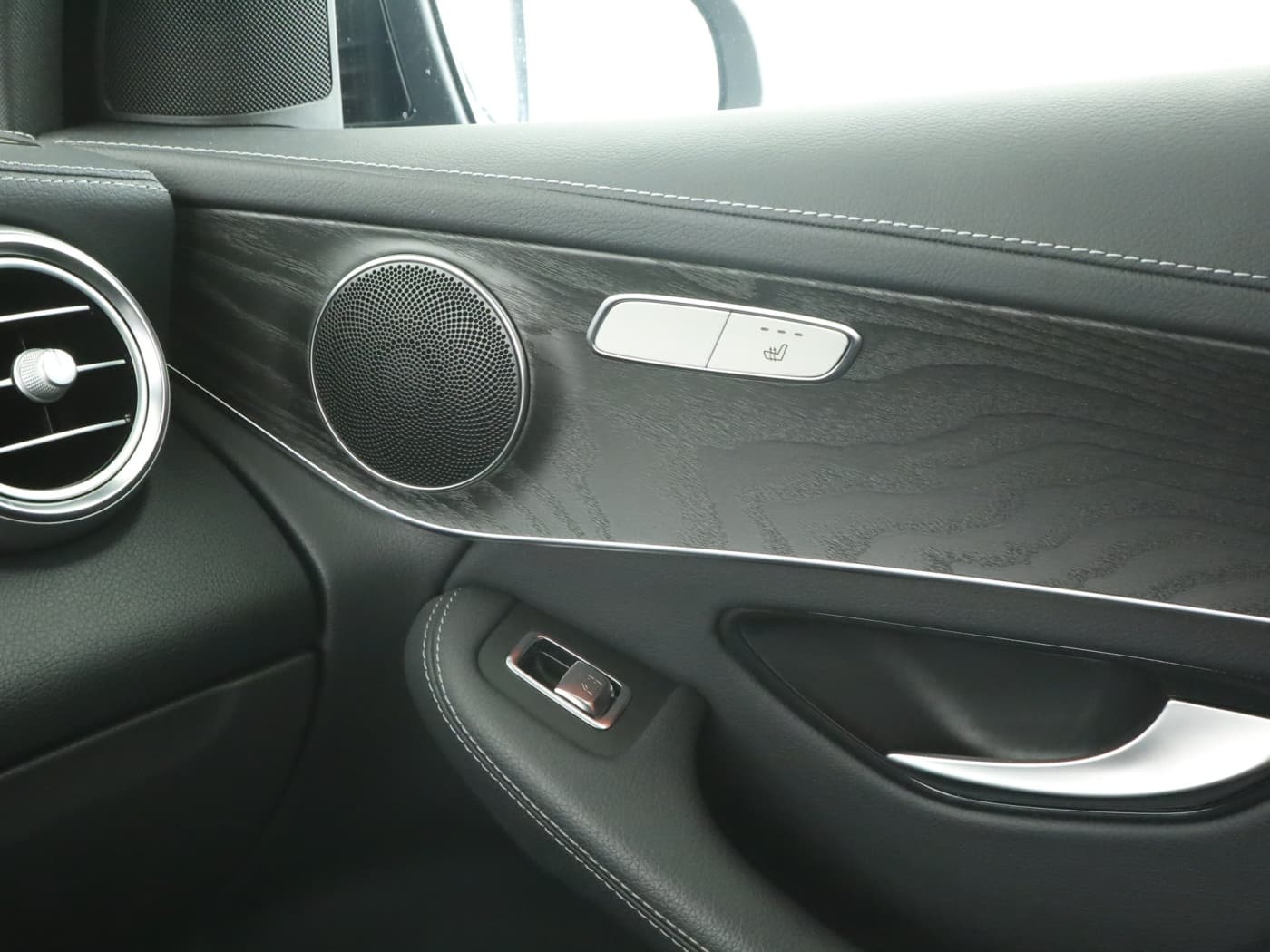 Mercedes-Benz GLC 300 de 4M Bild 16