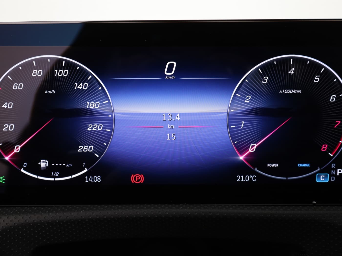 Mercedes-Benz CLA 200 Coup Bild 12