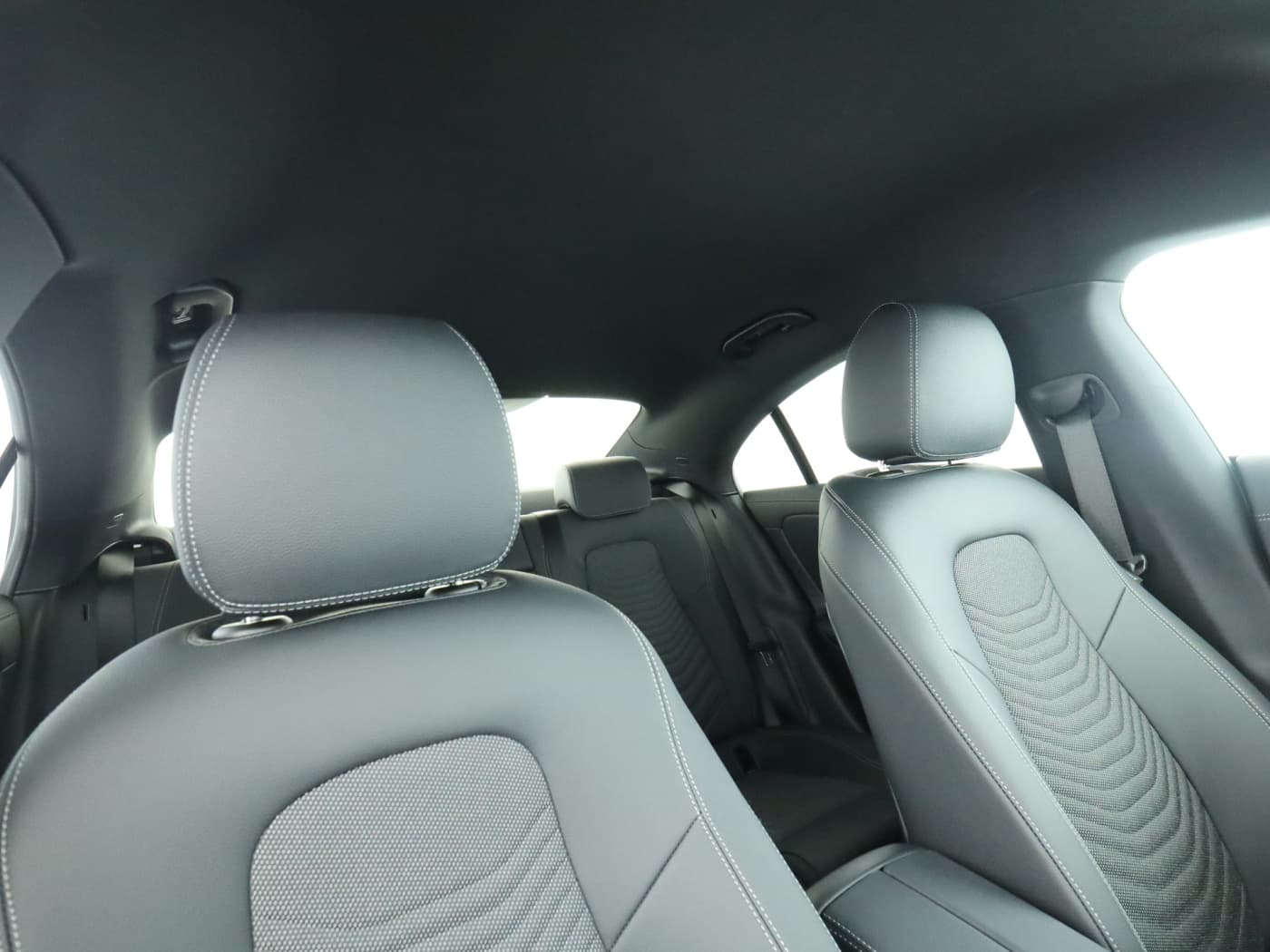 Mercedes-Benz CLA 200 Coup Bild 21